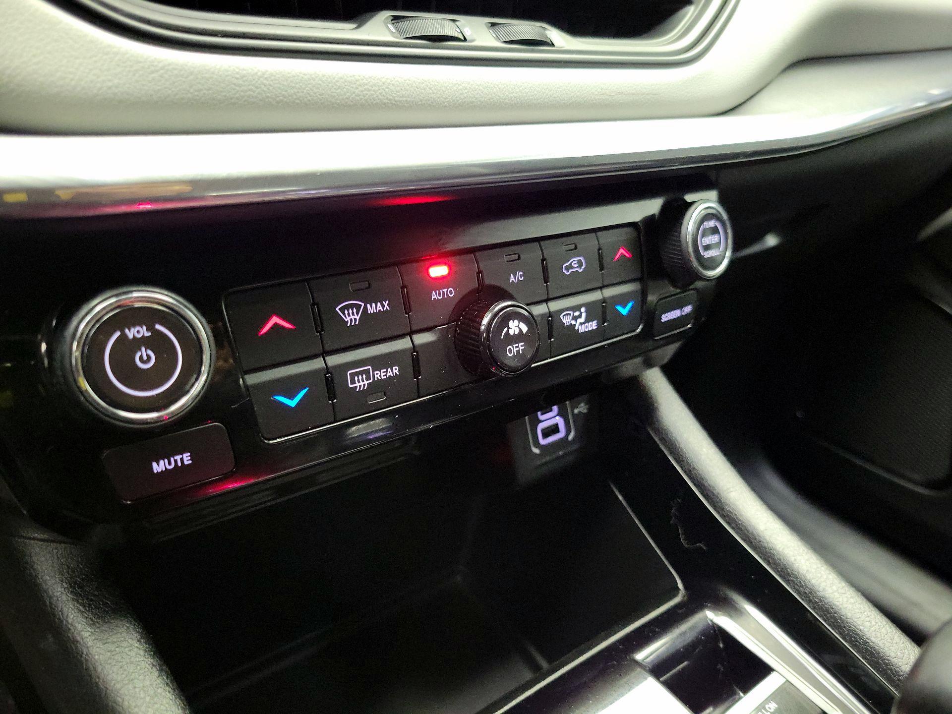Thumbnail: 2023 Jeep Compass - 16