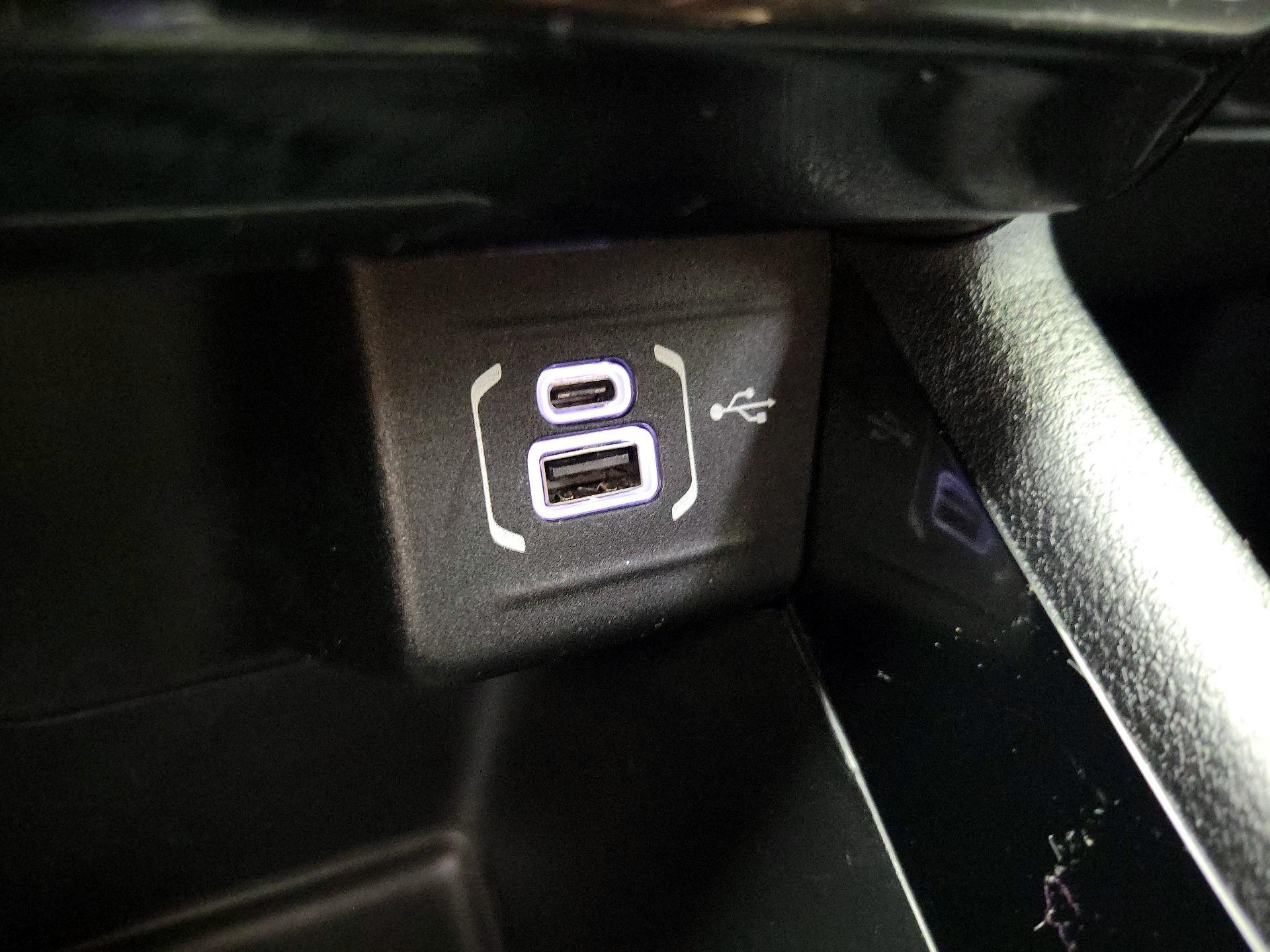 Thumbnail: 2023 Jeep Compass - 18