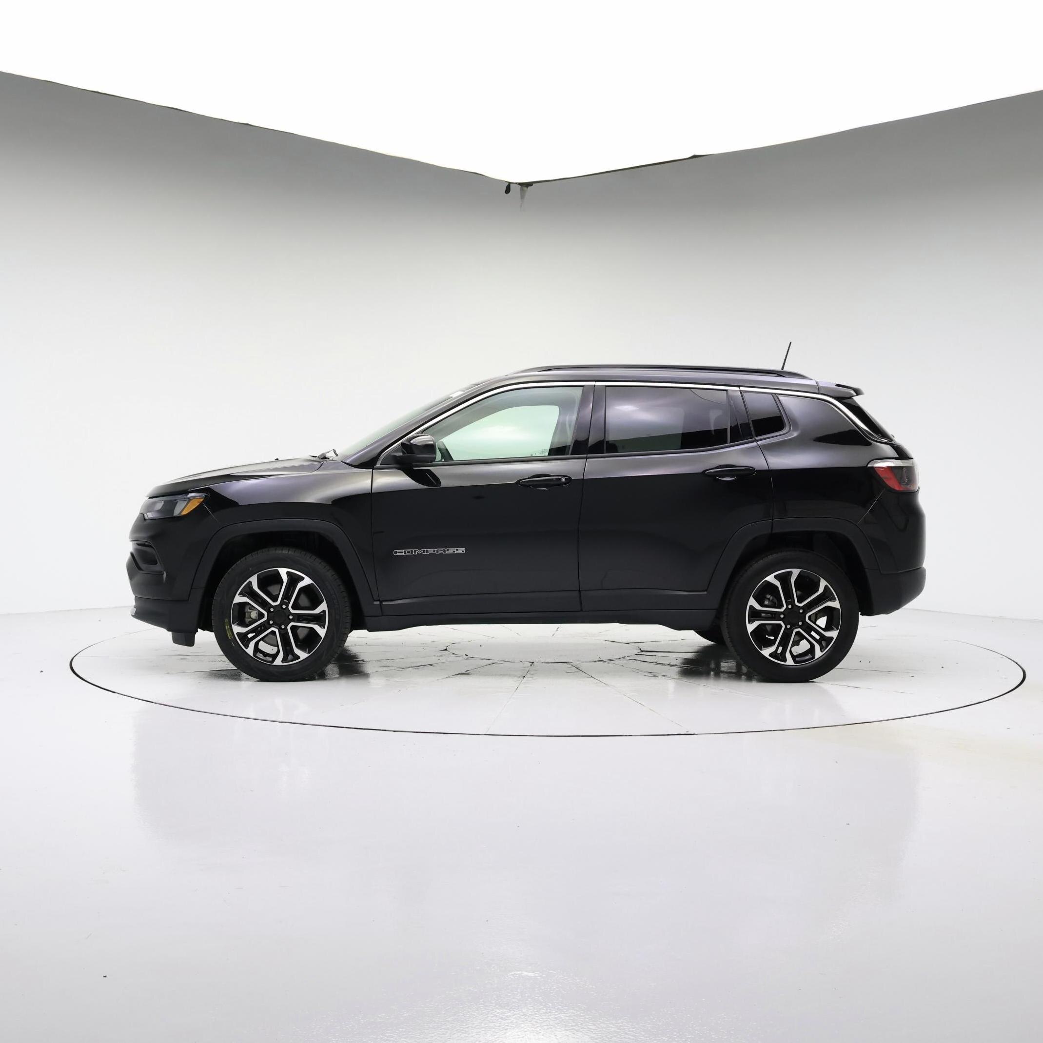 Thumbnail: 2023 Jeep Compass - 3