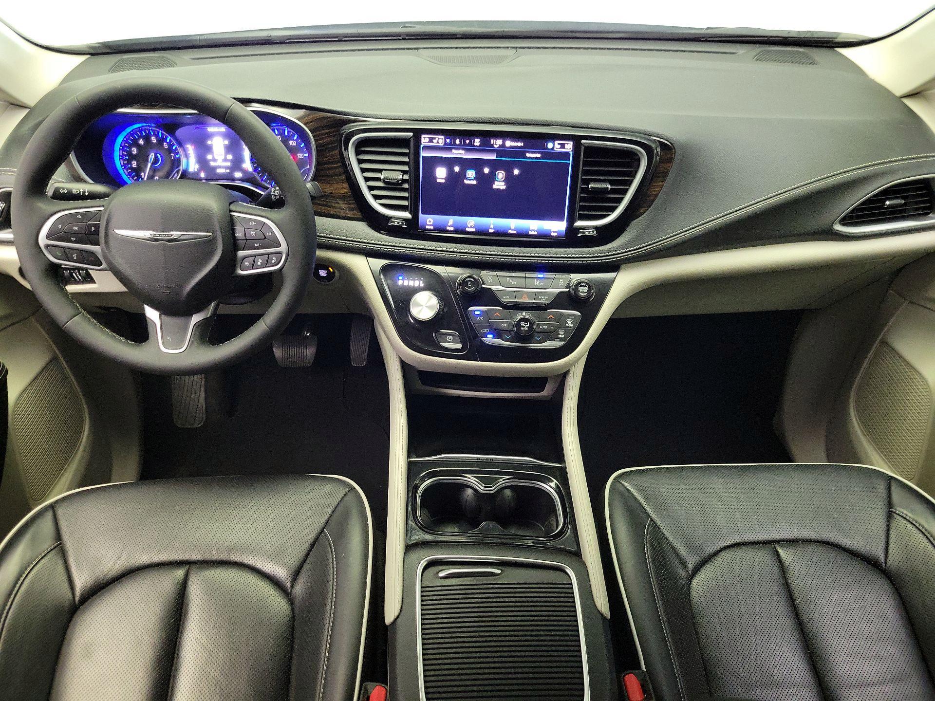 Thumbnail: 2024 Chrysler Pacifica - 9