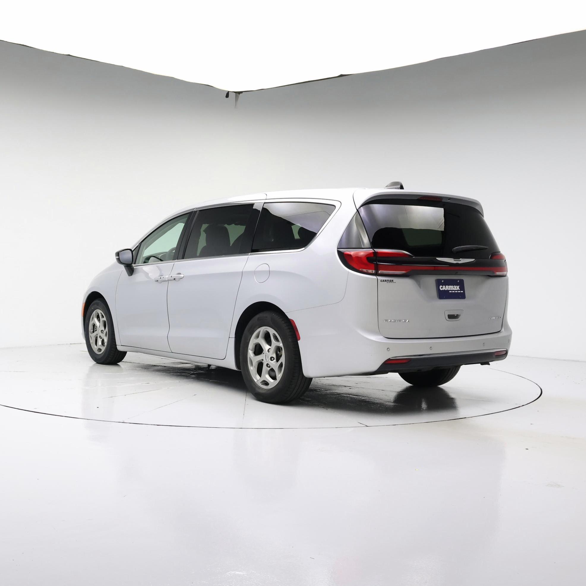 Thumbnail: 2024 Chrysler Pacifica - 2