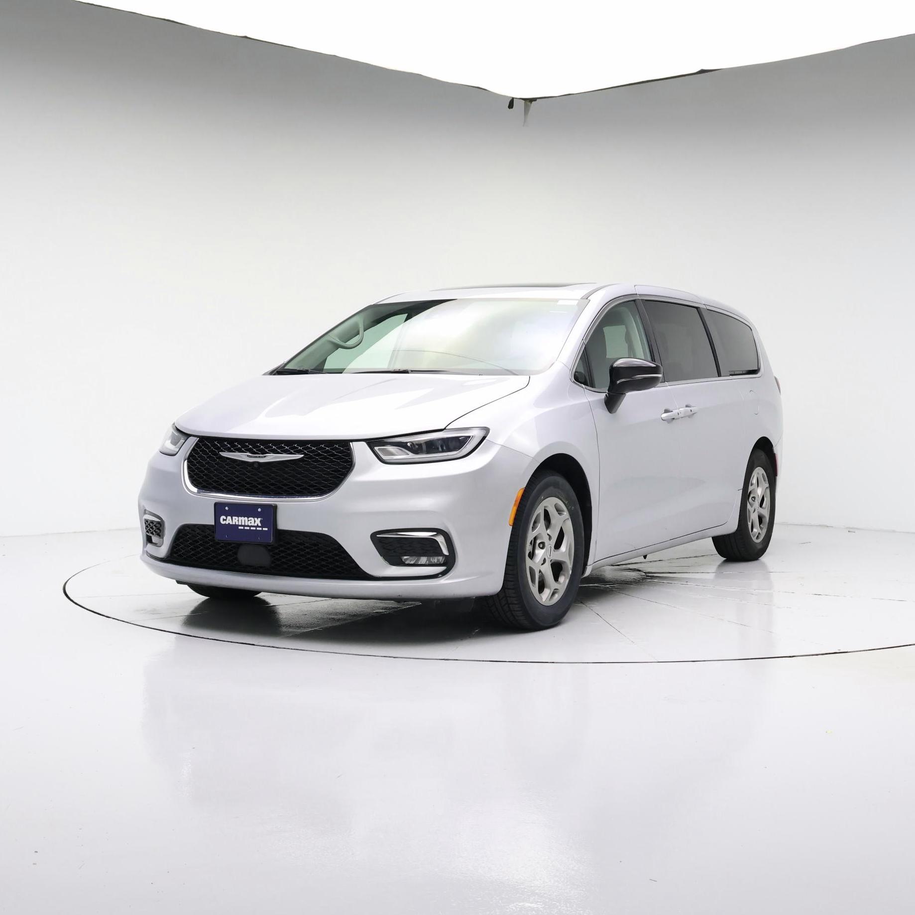 Thumbnail: 2024 Chrysler Pacifica - 4