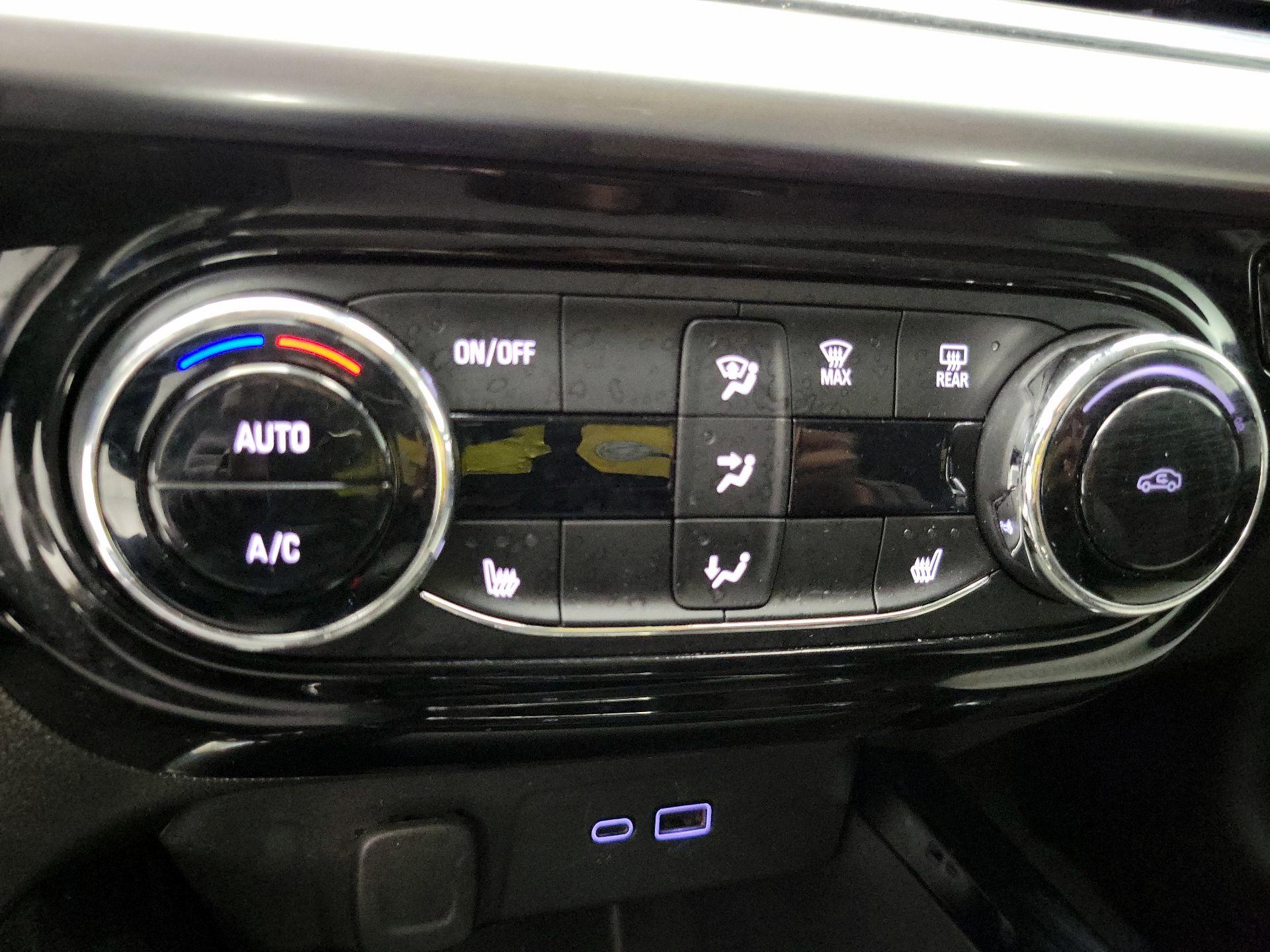 Thumbnail: 2025 Chevrolet Trax - 16