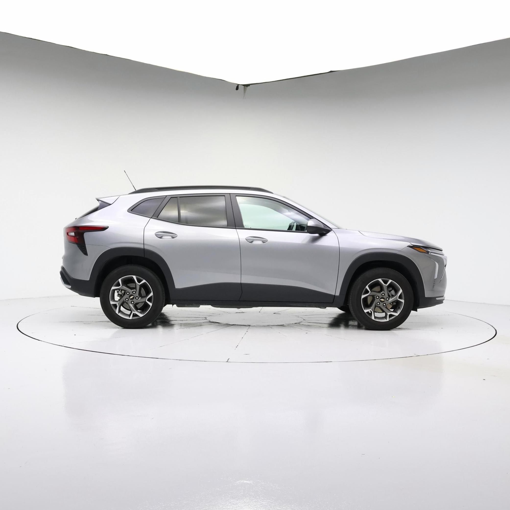 Thumbnail: 2025 Chevrolet Trax - 7