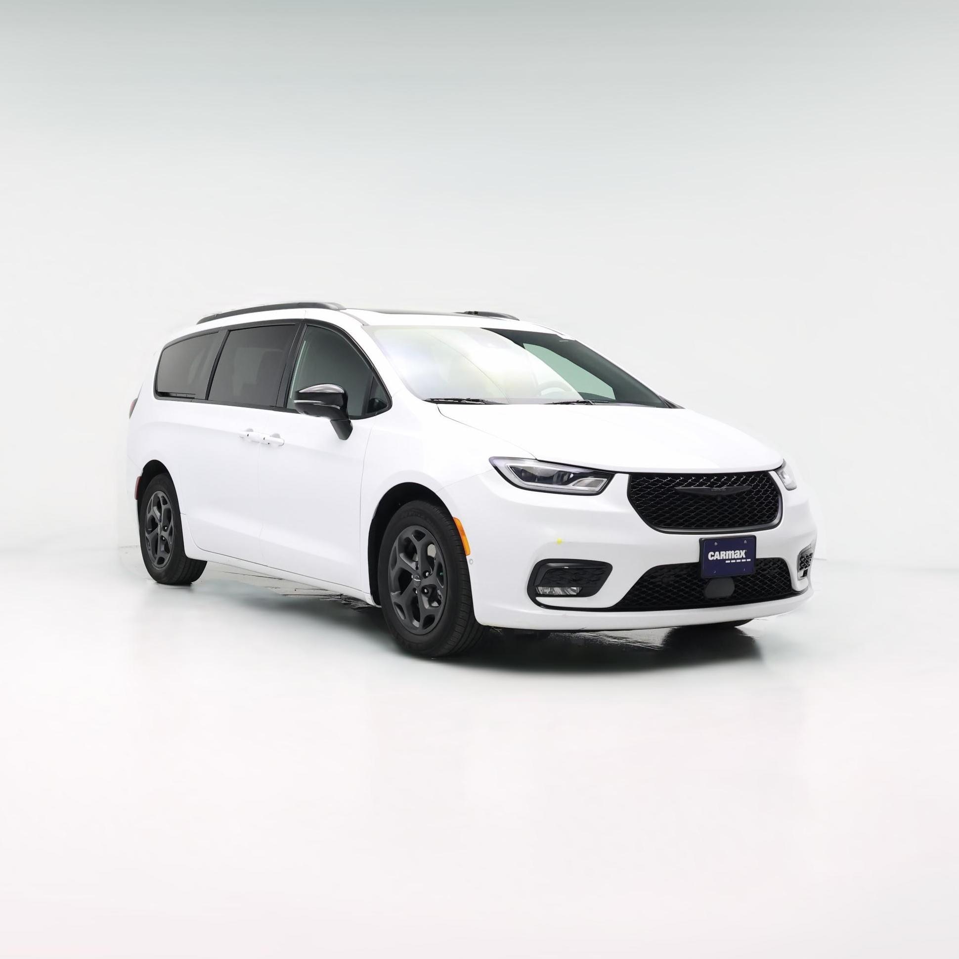 Thumbnail: 2024 Chrysler Pacifica - 1