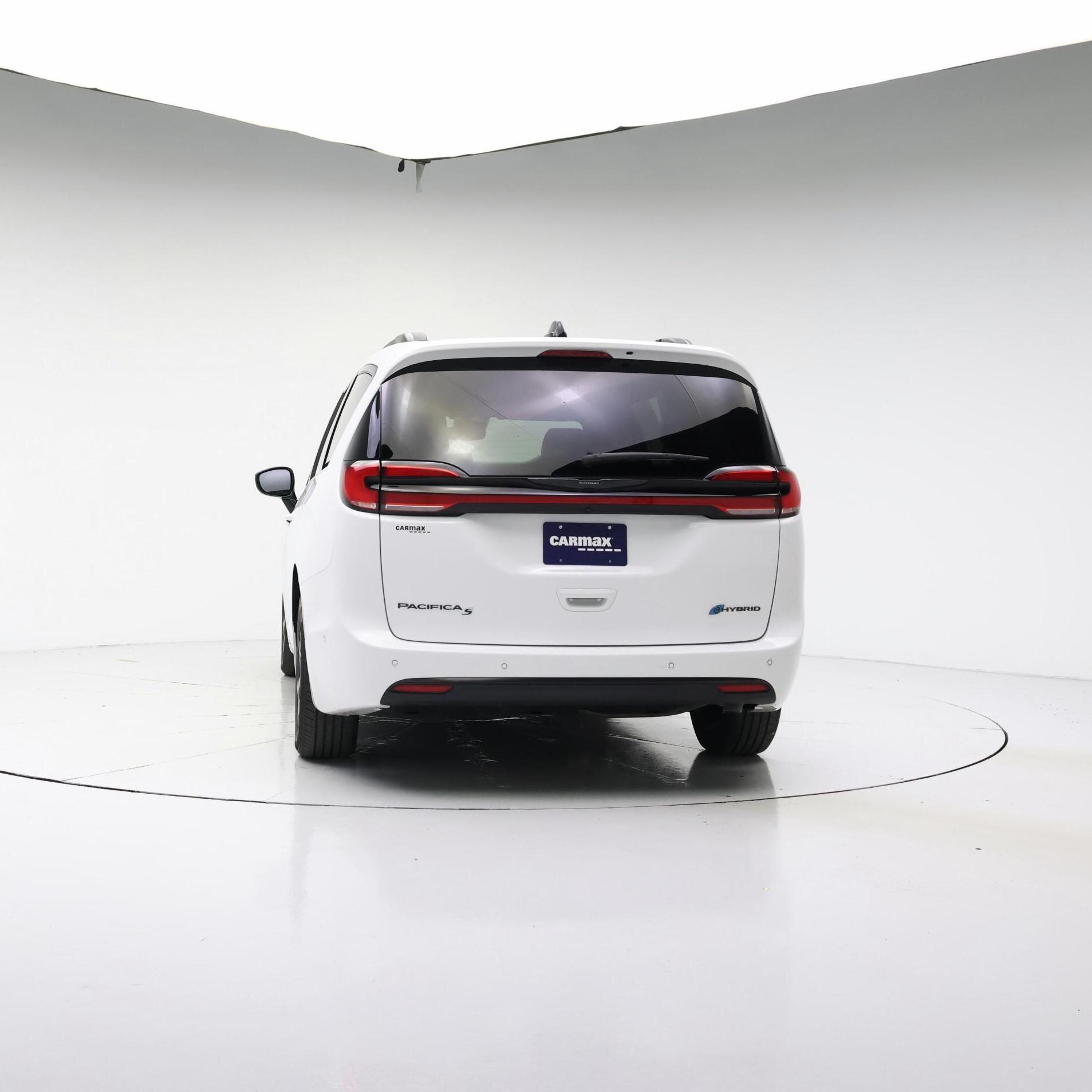 Thumbnail: 2024 Chrysler Pacifica - 6