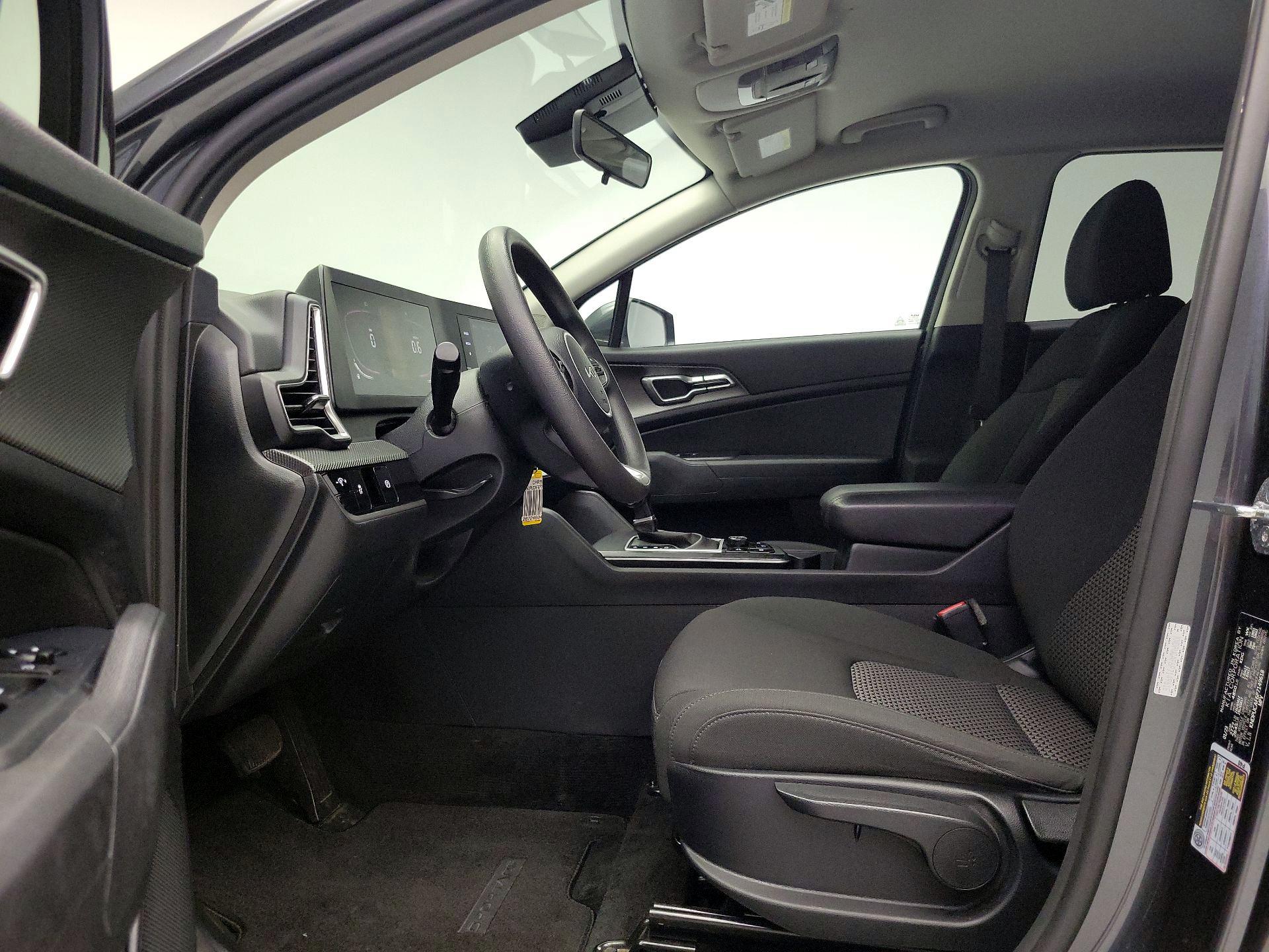 Thumbnail: 2023 Kia Sportage - 11
