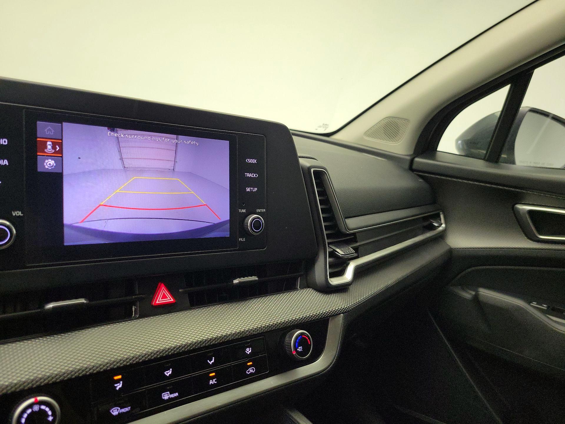 Thumbnail: 2023 Kia Sportage - 14