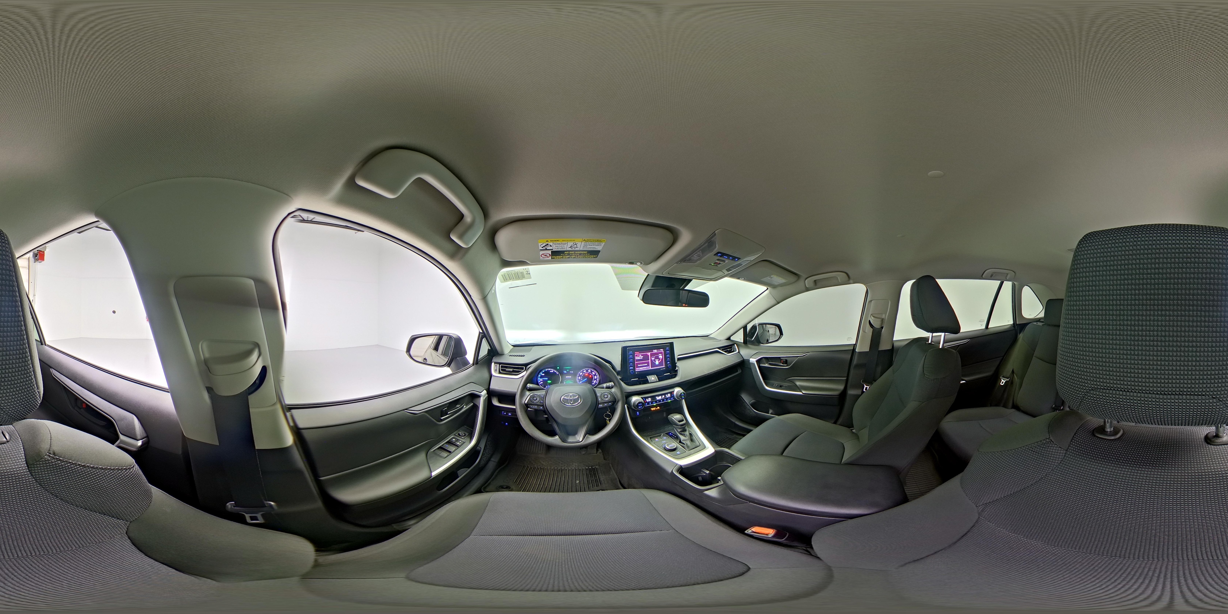 2022 Toyota RAV4 LE - Photo 26