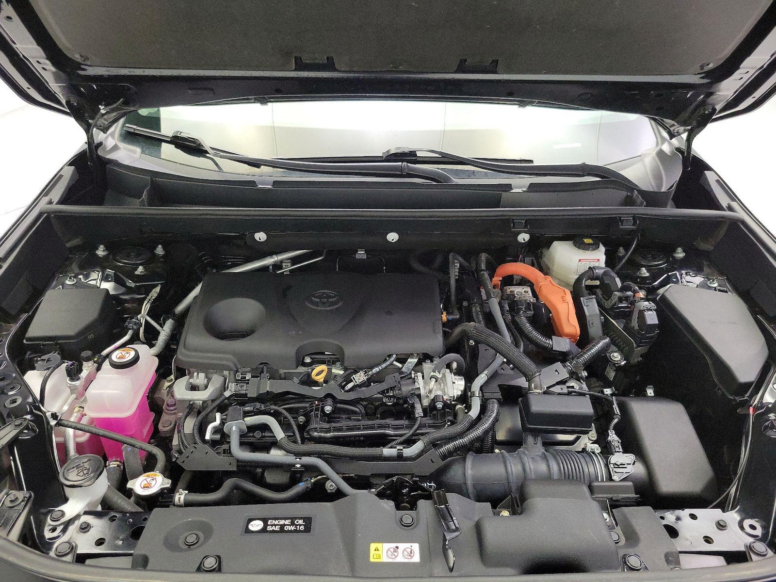 2022 Toyota RAV4 LE - Photo 22