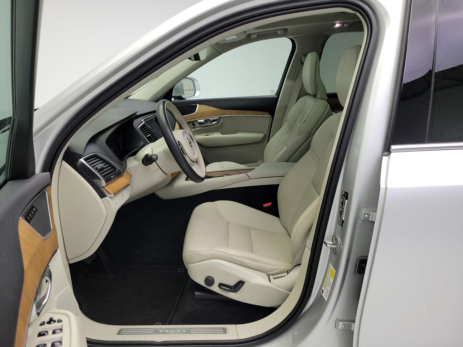 Thumbnail: 2022 Volvo XC90 - 11