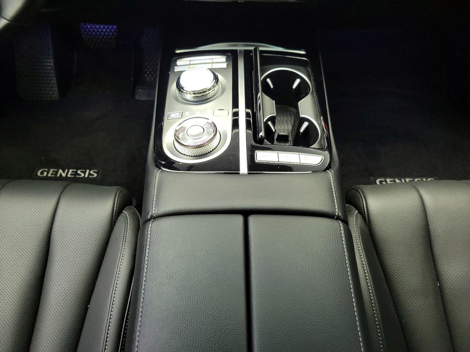 2023 GENESIS G80 Base - Photo 19
