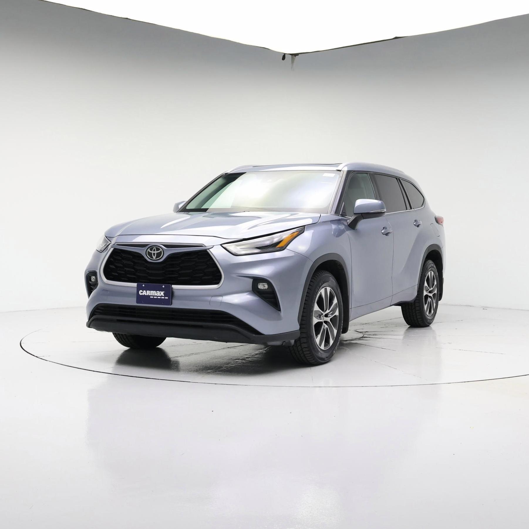 Thumbnail: 2022 Toyota Highlander - 4