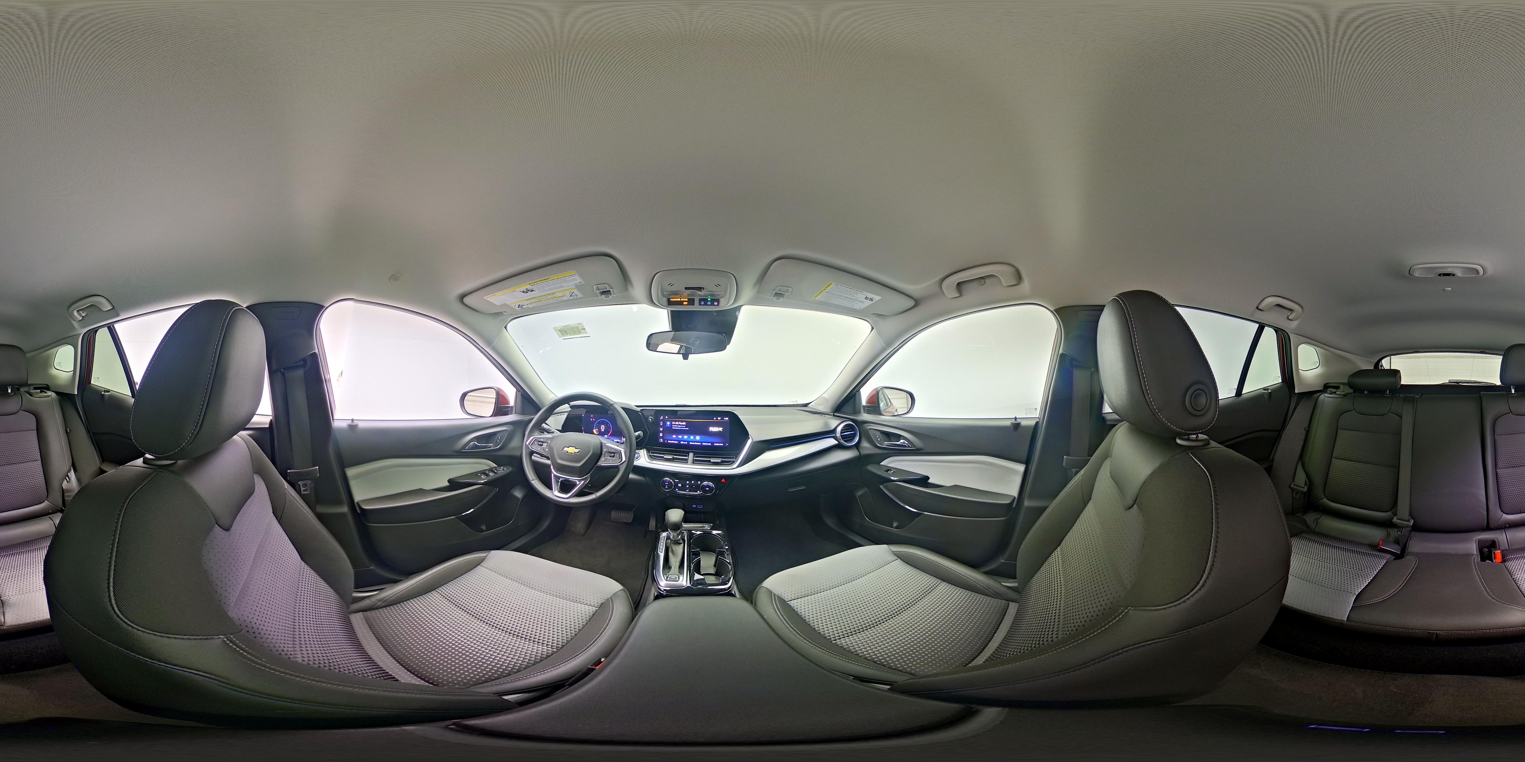 2025 Chevrolet Trax LT - Photo 24
