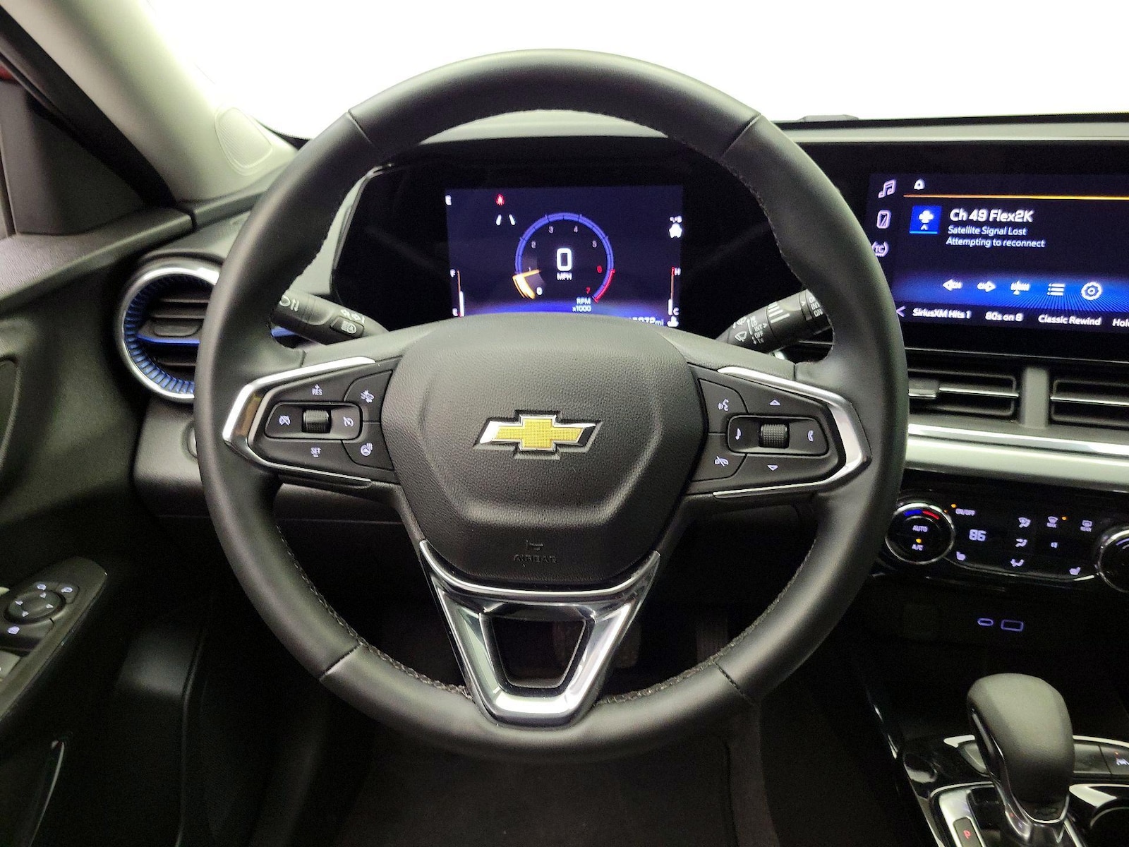 2025 Chevrolet Trax LT - Photo 11
