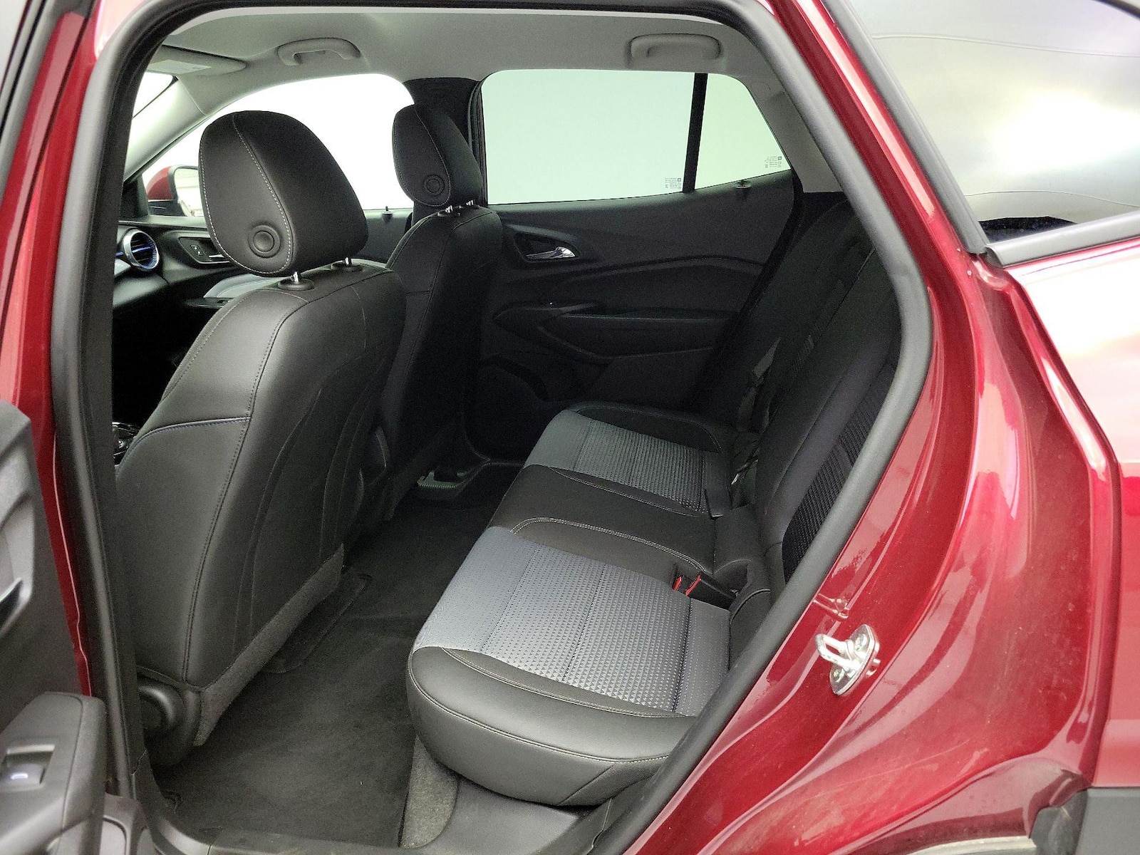 2025 Chevrolet Trax LT - Photo 20