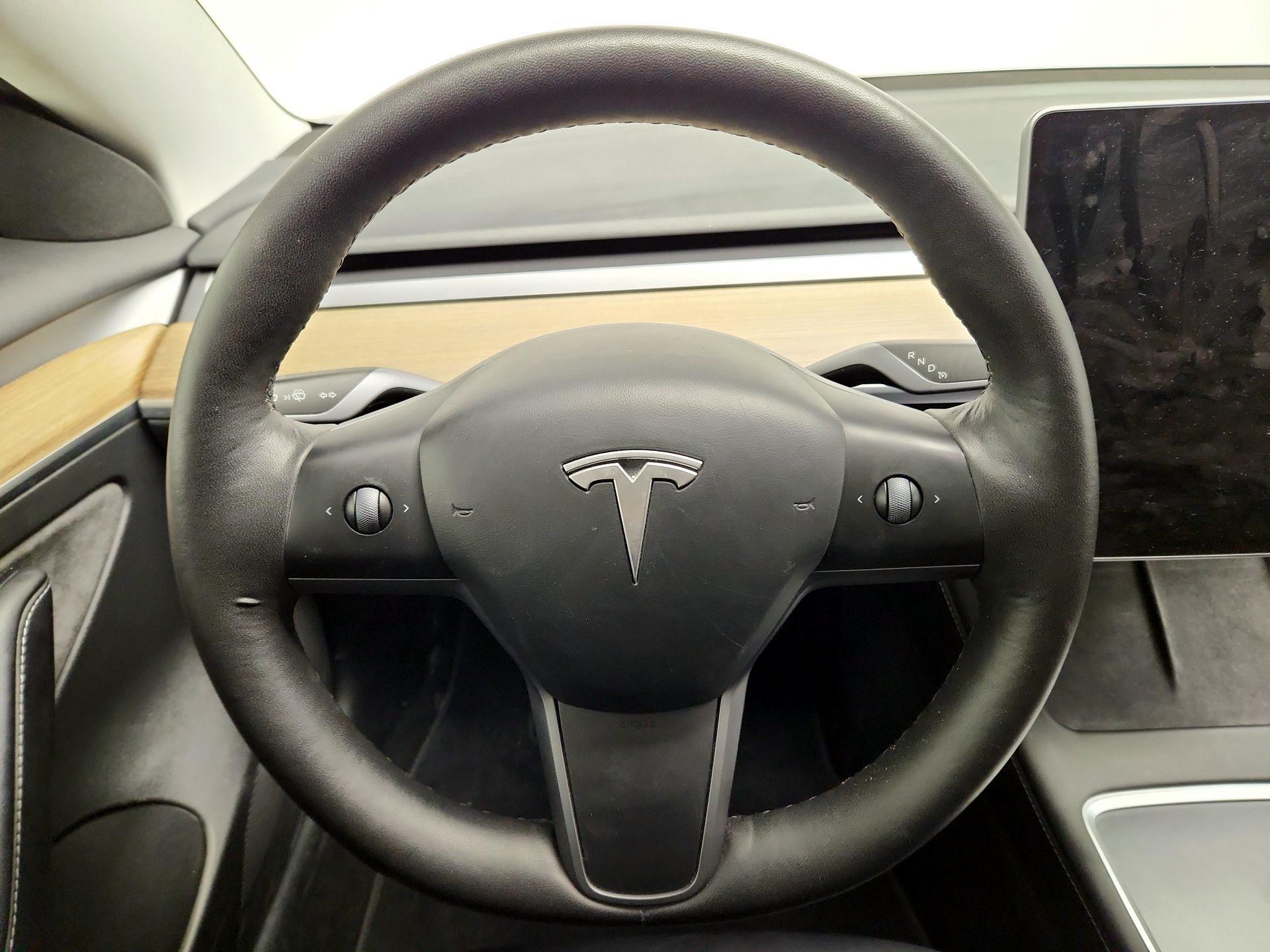 Thumbnail: 2023 Tesla Model 3 - 10