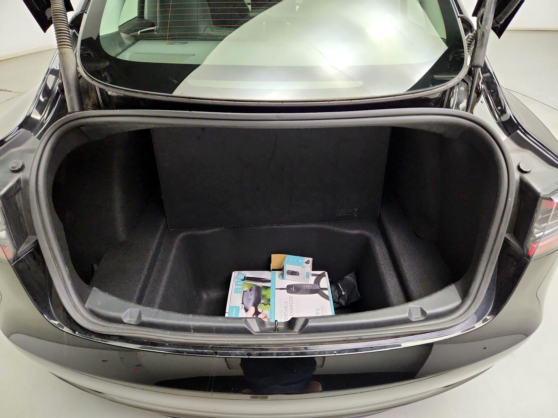 Thumbnail: 2023 Tesla Model 3 - 20