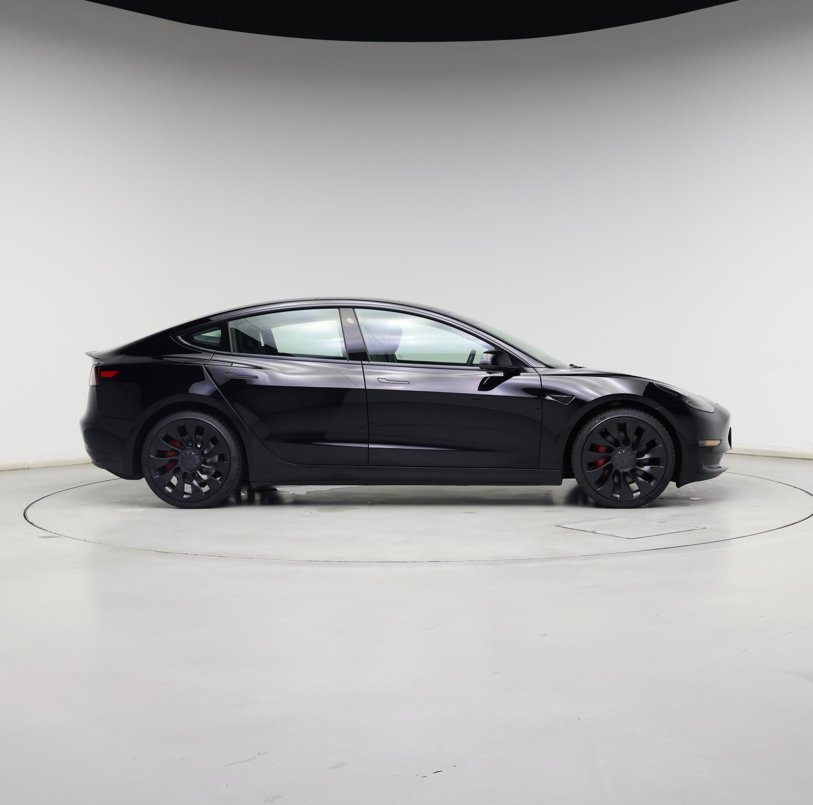Thumbnail: 2023 Tesla Model 3 - 7