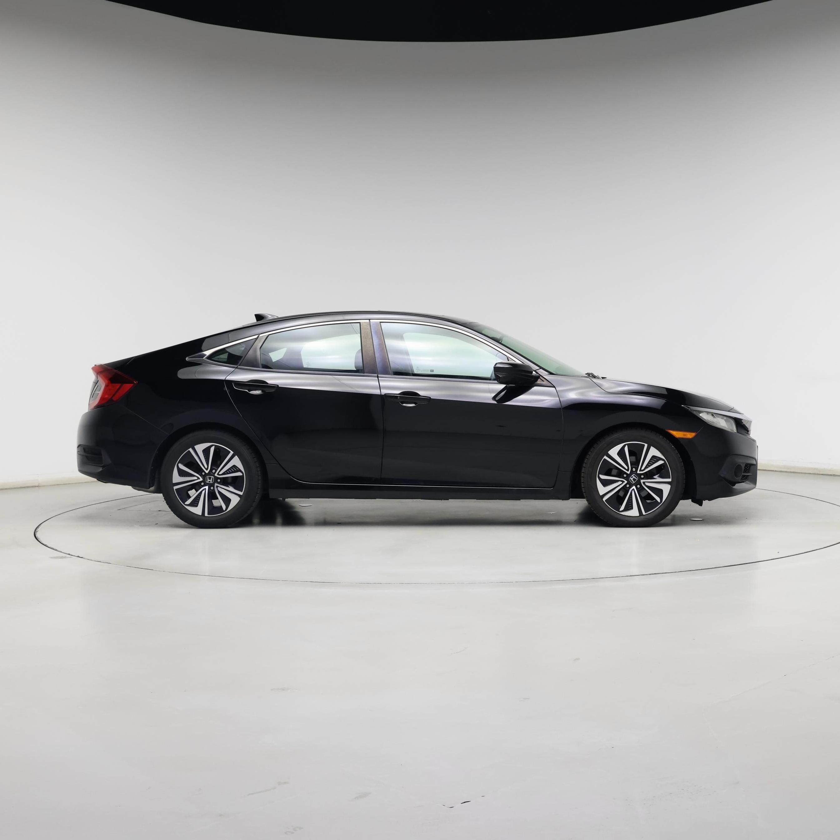 Thumbnail: 2016 Honda Civic - 7