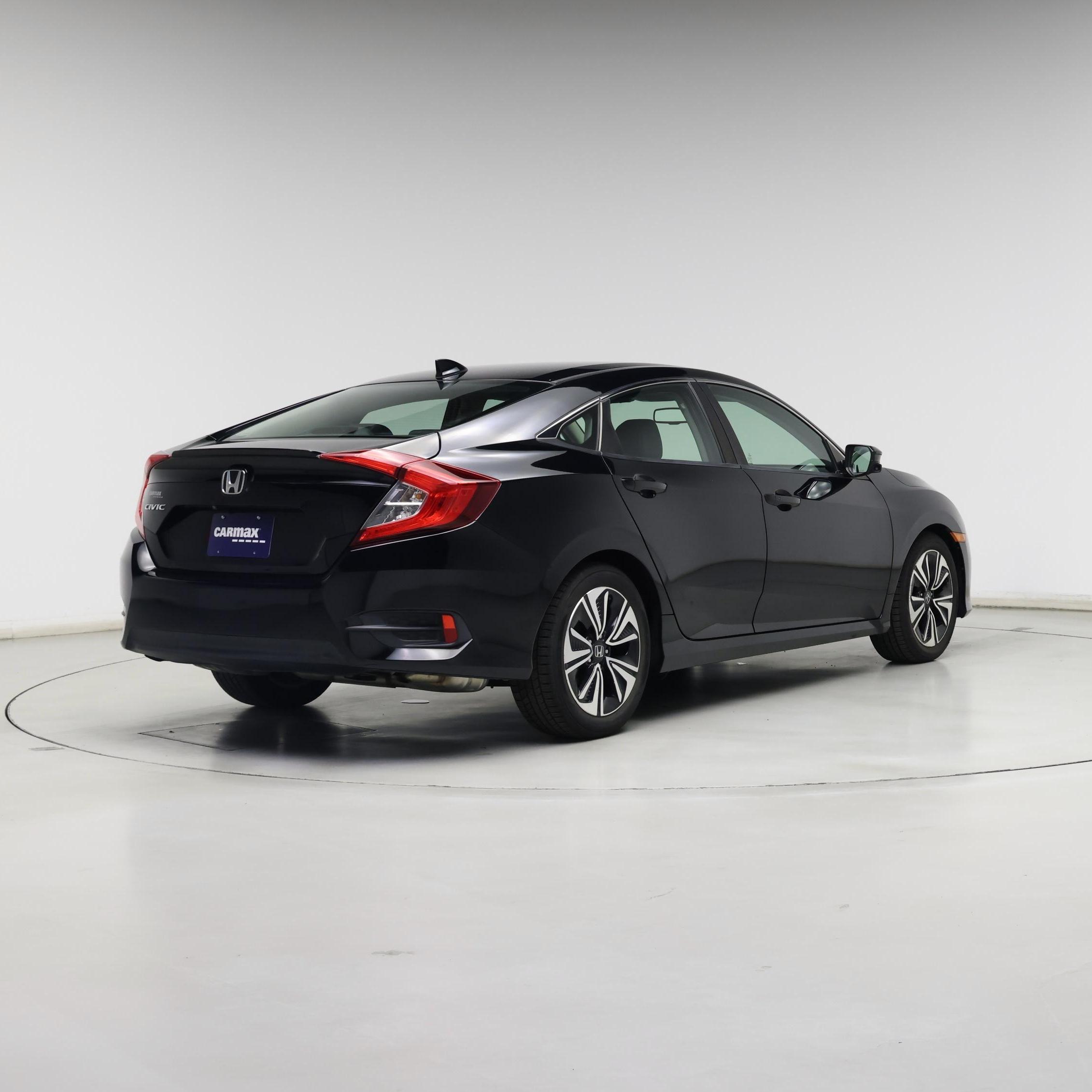 Thumbnail: 2016 Honda Civic - 8