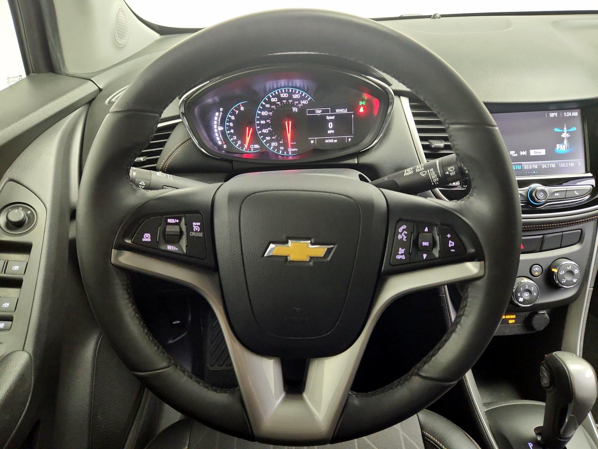 Thumbnail: 2017 Chevrolet Trax - 10