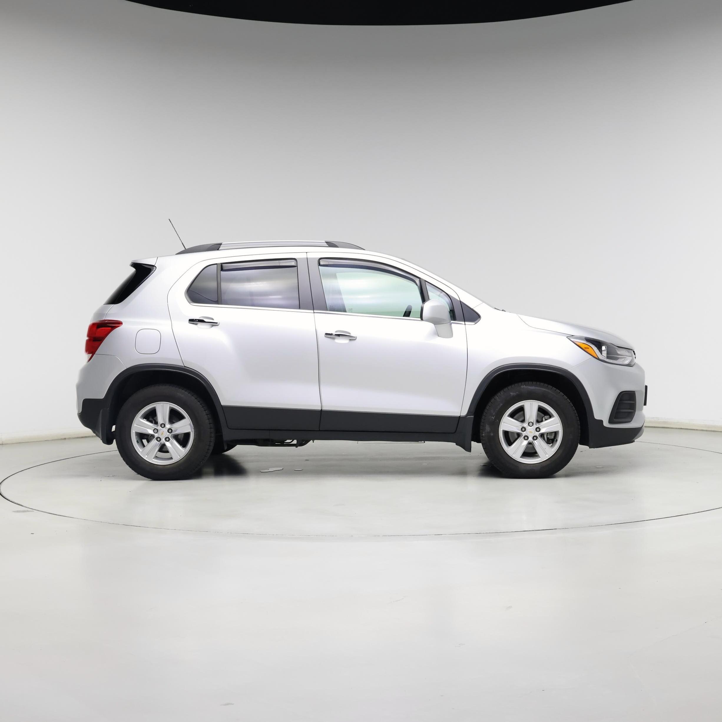 Thumbnail: 2017 Chevrolet Trax - 7