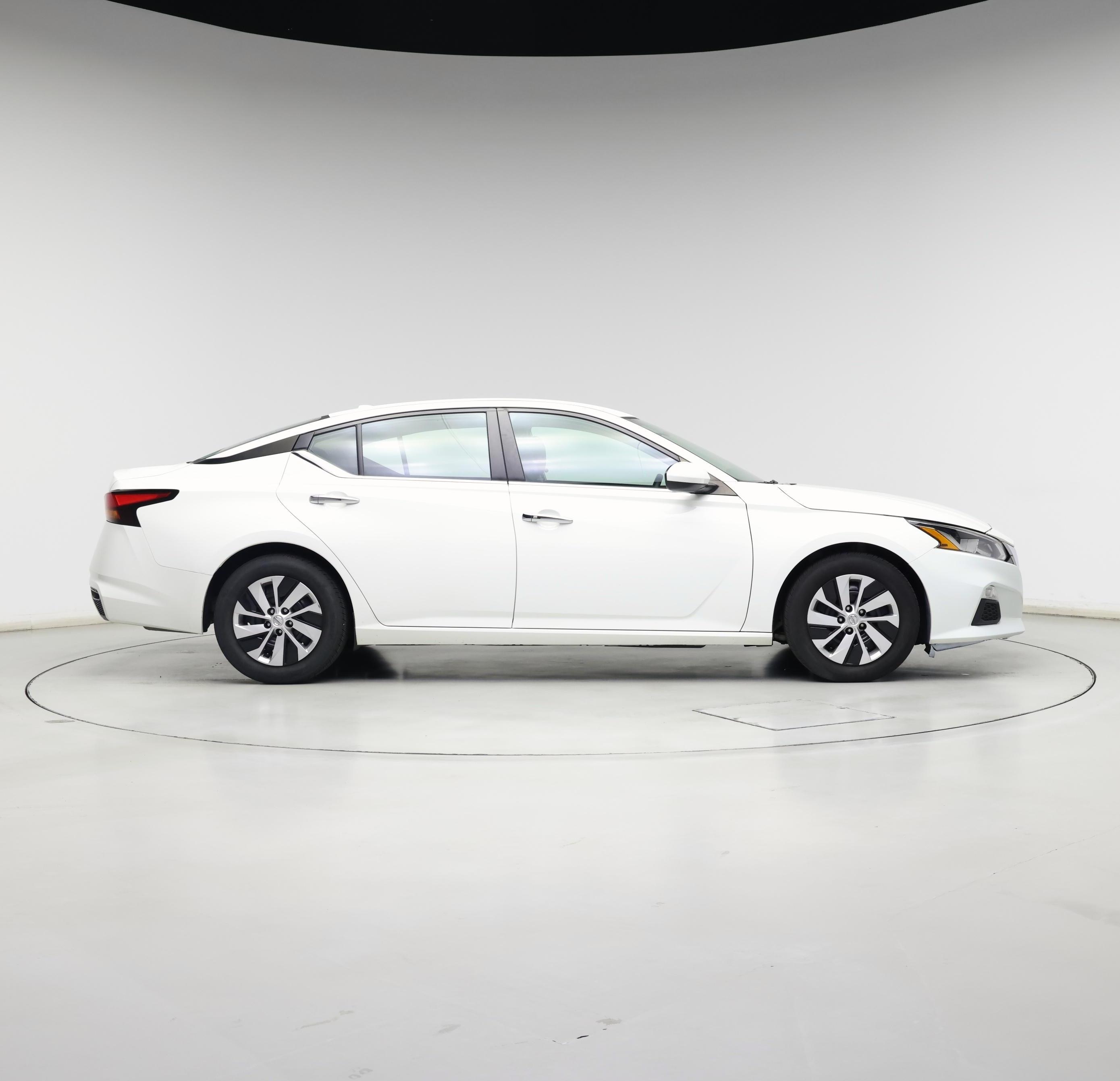 Thumbnail: 2020 Nissan Altima - 7