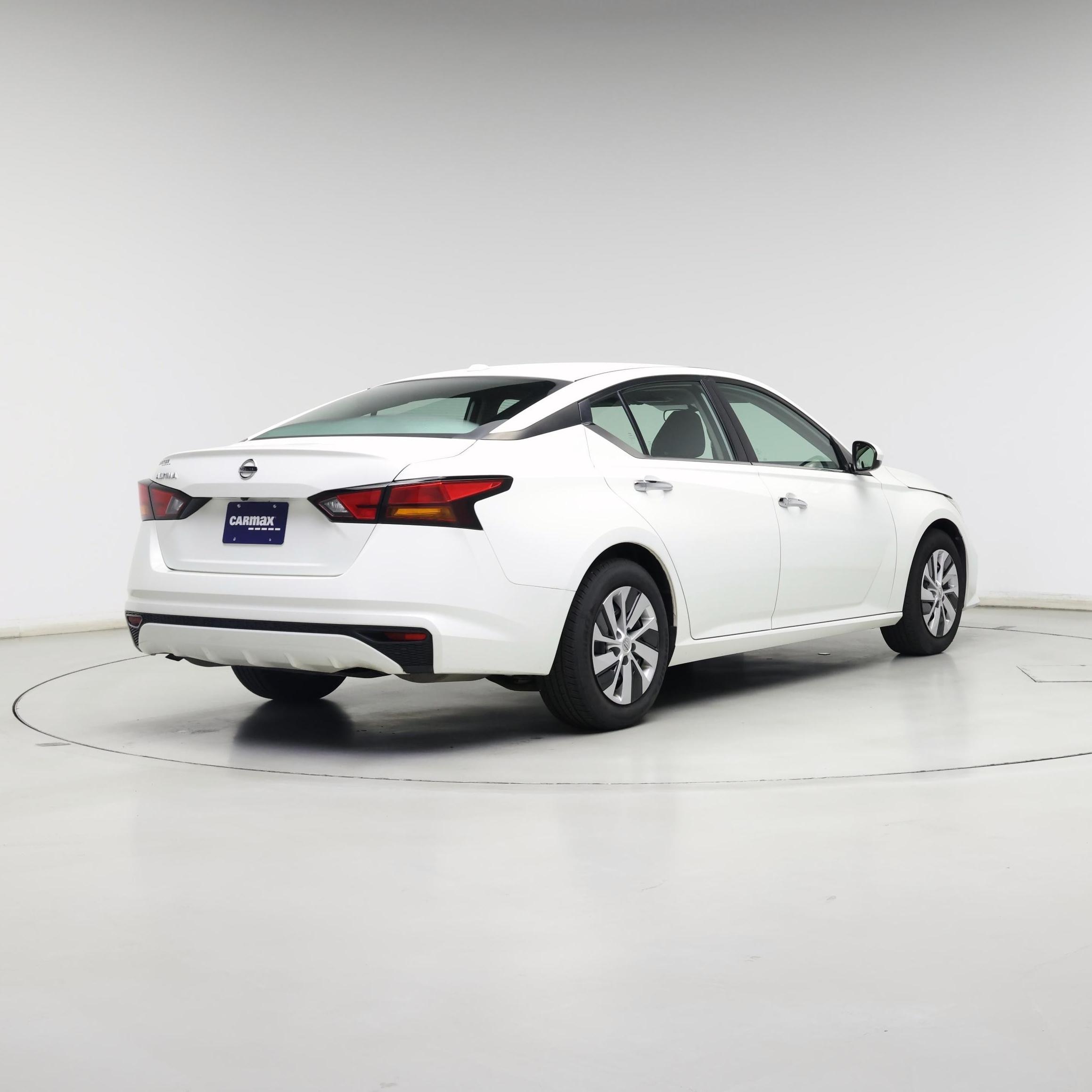 Thumbnail: 2020 Nissan Altima - 8