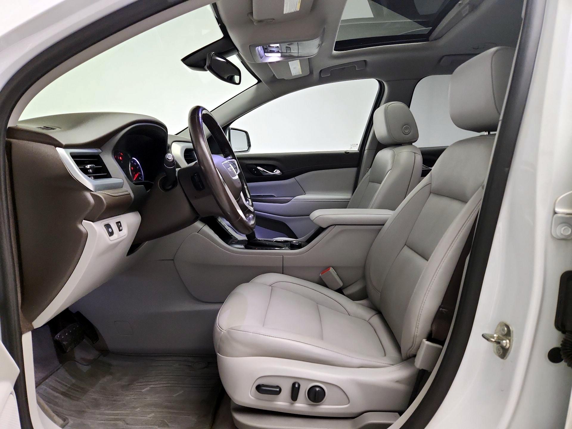 Thumbnail: 2019 GMC Acadia - 11
