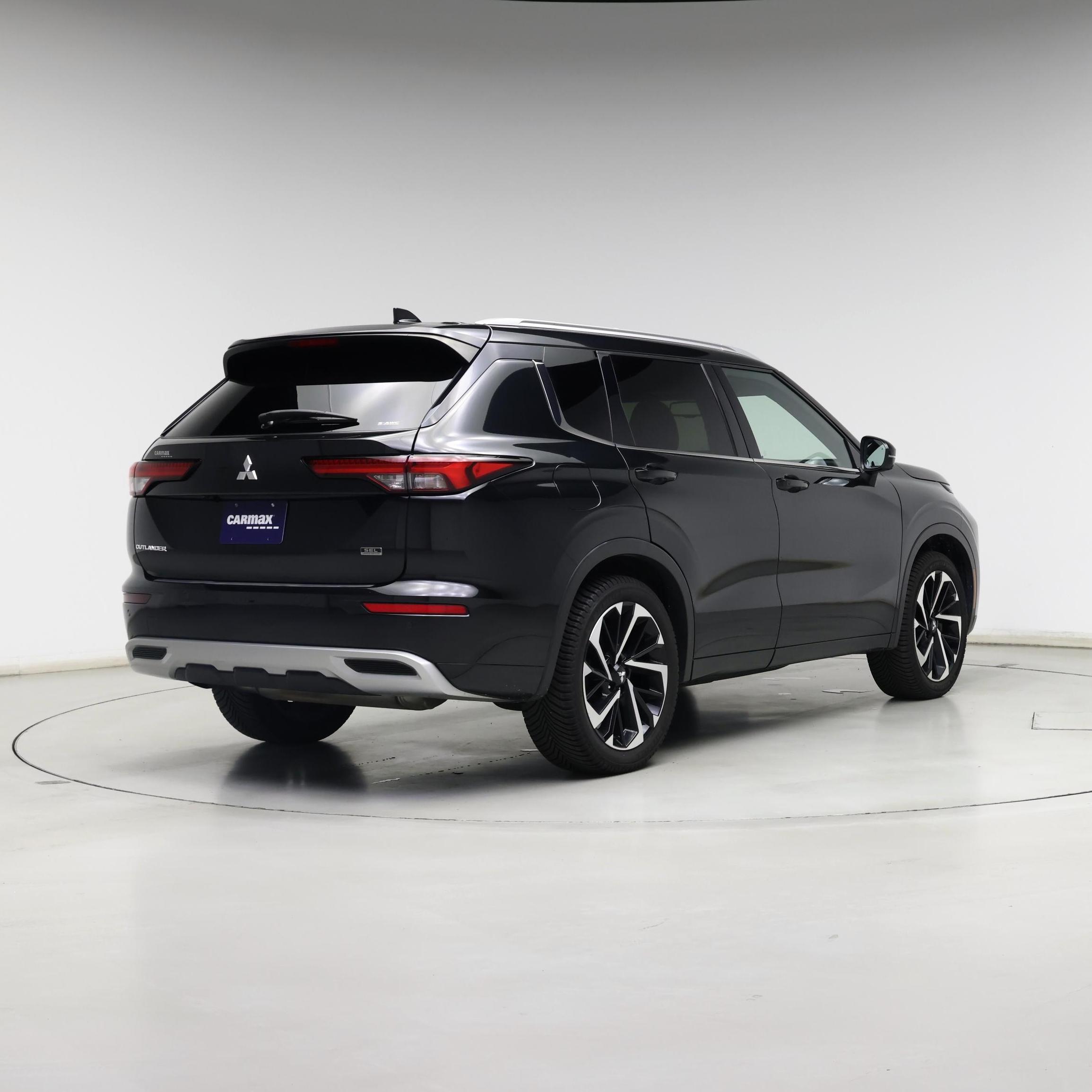 Thumbnail: 2022 Mitsubishi Outlander - 8