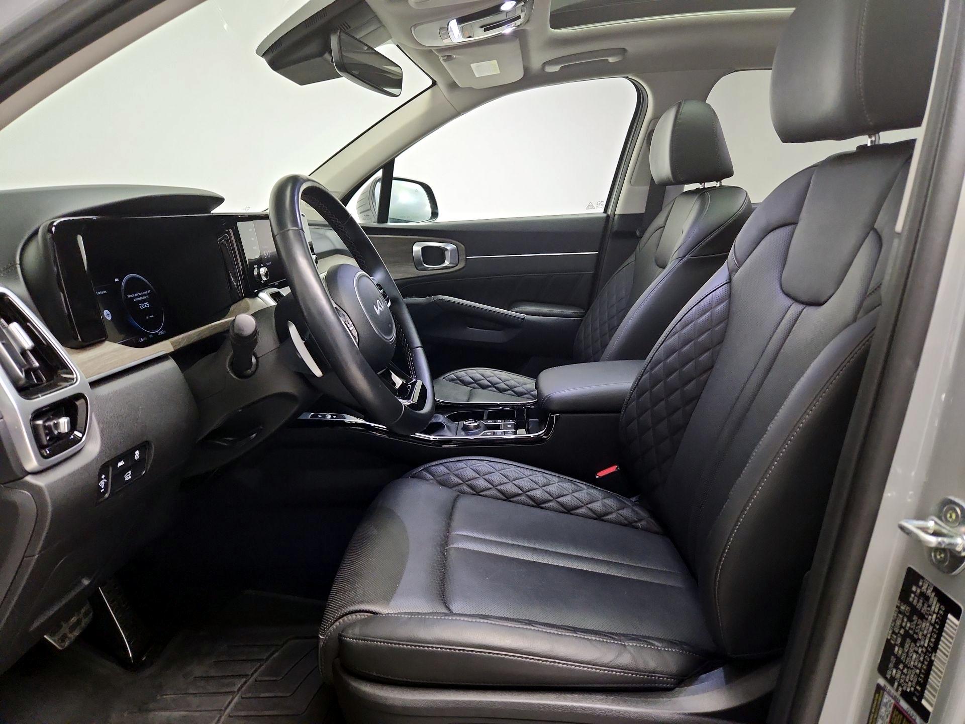 Thumbnail: 2022 Kia Sorento - 11