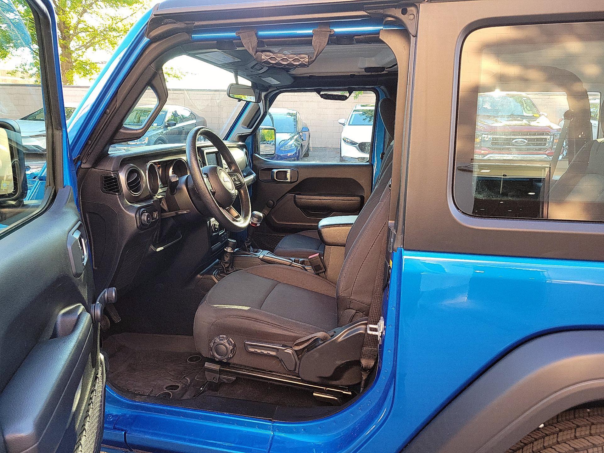 Thumbnail: 2023 Jeep Wrangler - 9