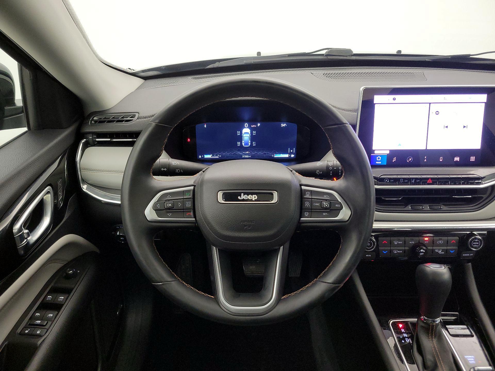 Thumbnail: 2022 Jeep Compass - 10