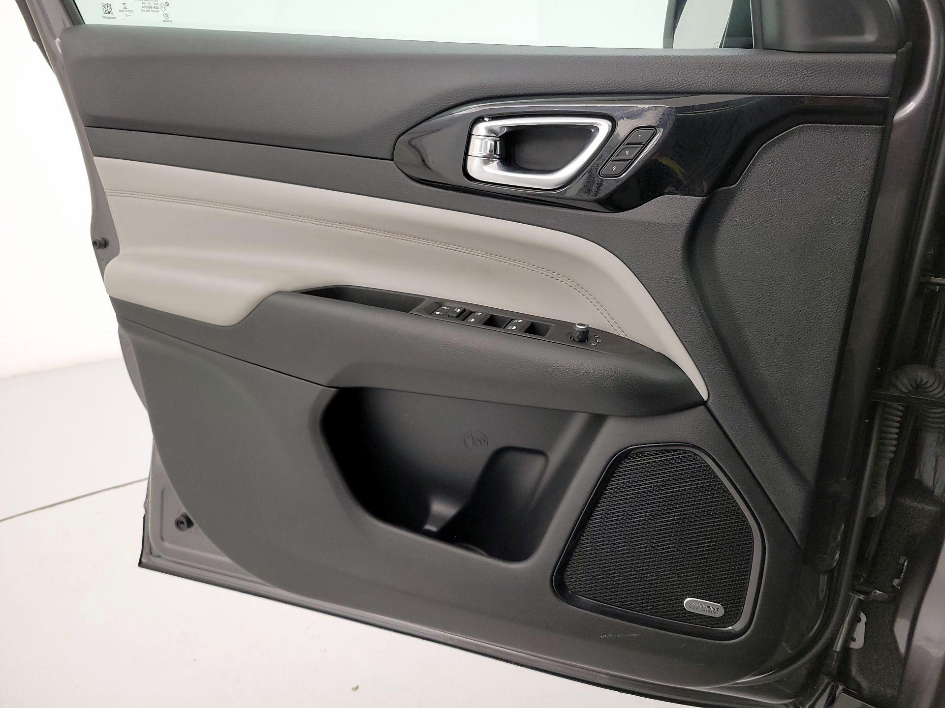 Thumbnail: 2022 Jeep Compass - 12