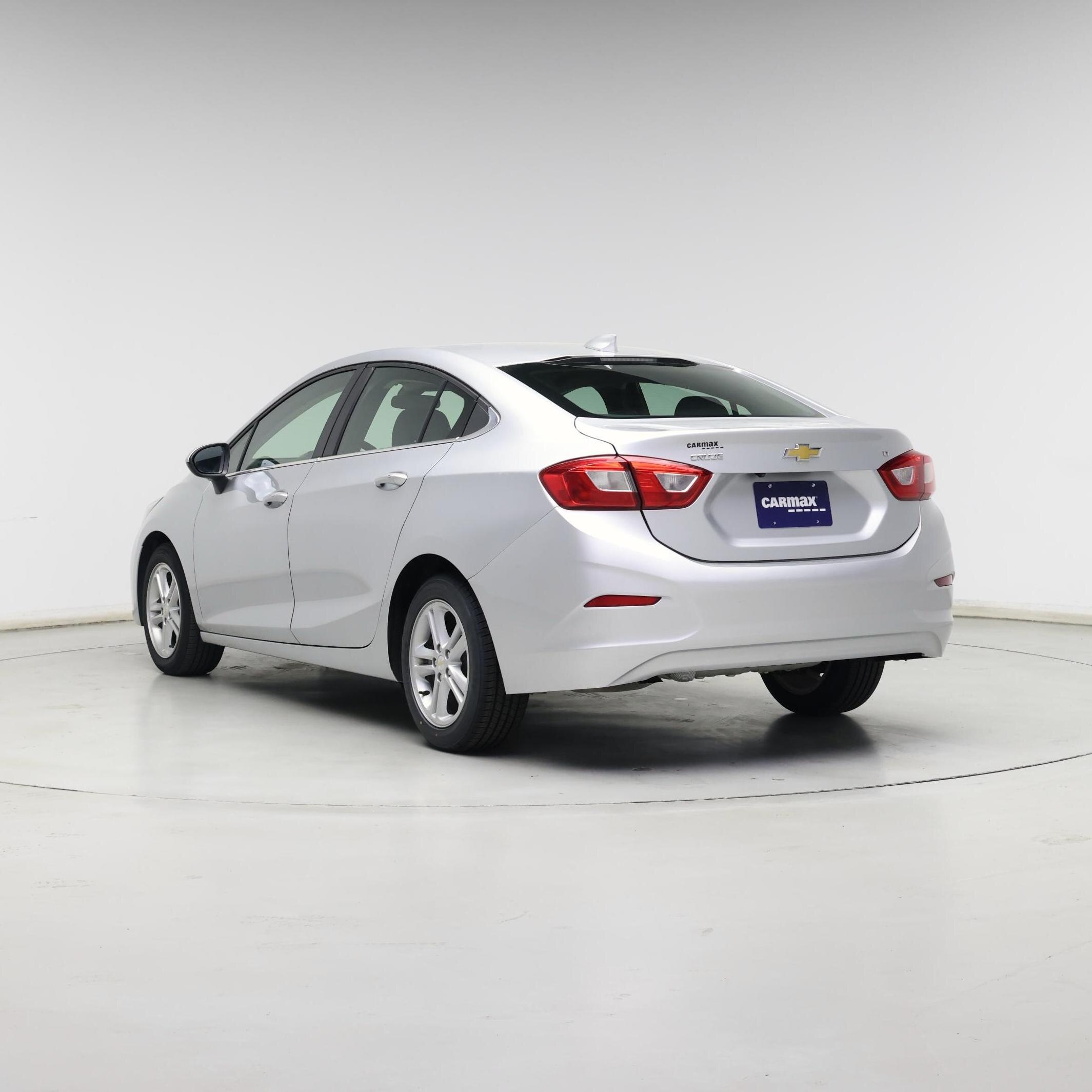 Thumbnail: 2018 Chevrolet Cruze - 2
