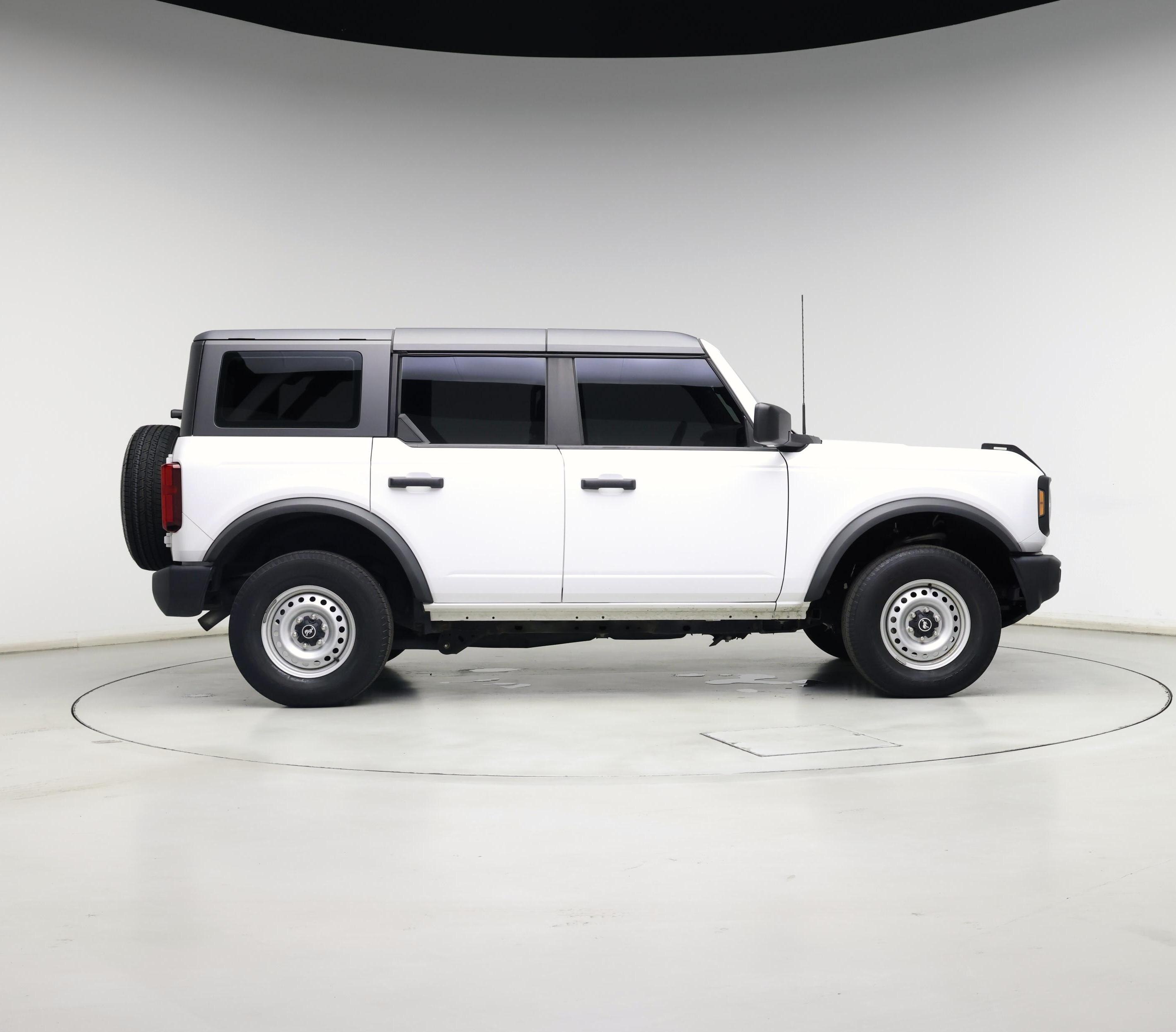 Thumbnail: 2021 Ford Bronco - 7