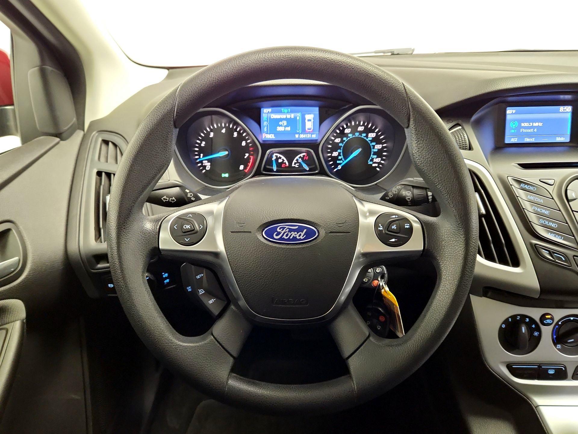 Thumbnail: 2014 Ford Focus - 10