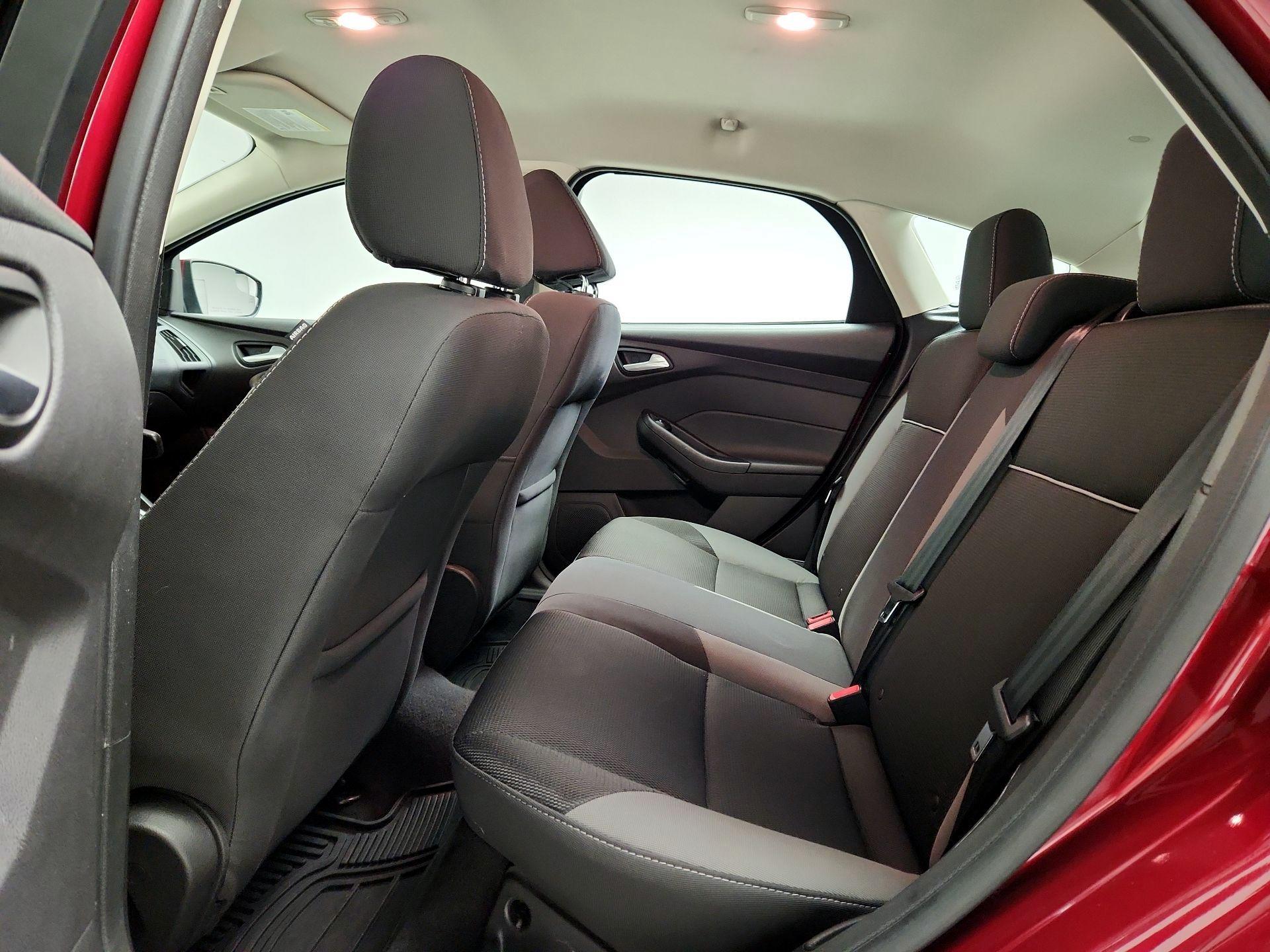 Thumbnail: 2014 Ford Focus - 18