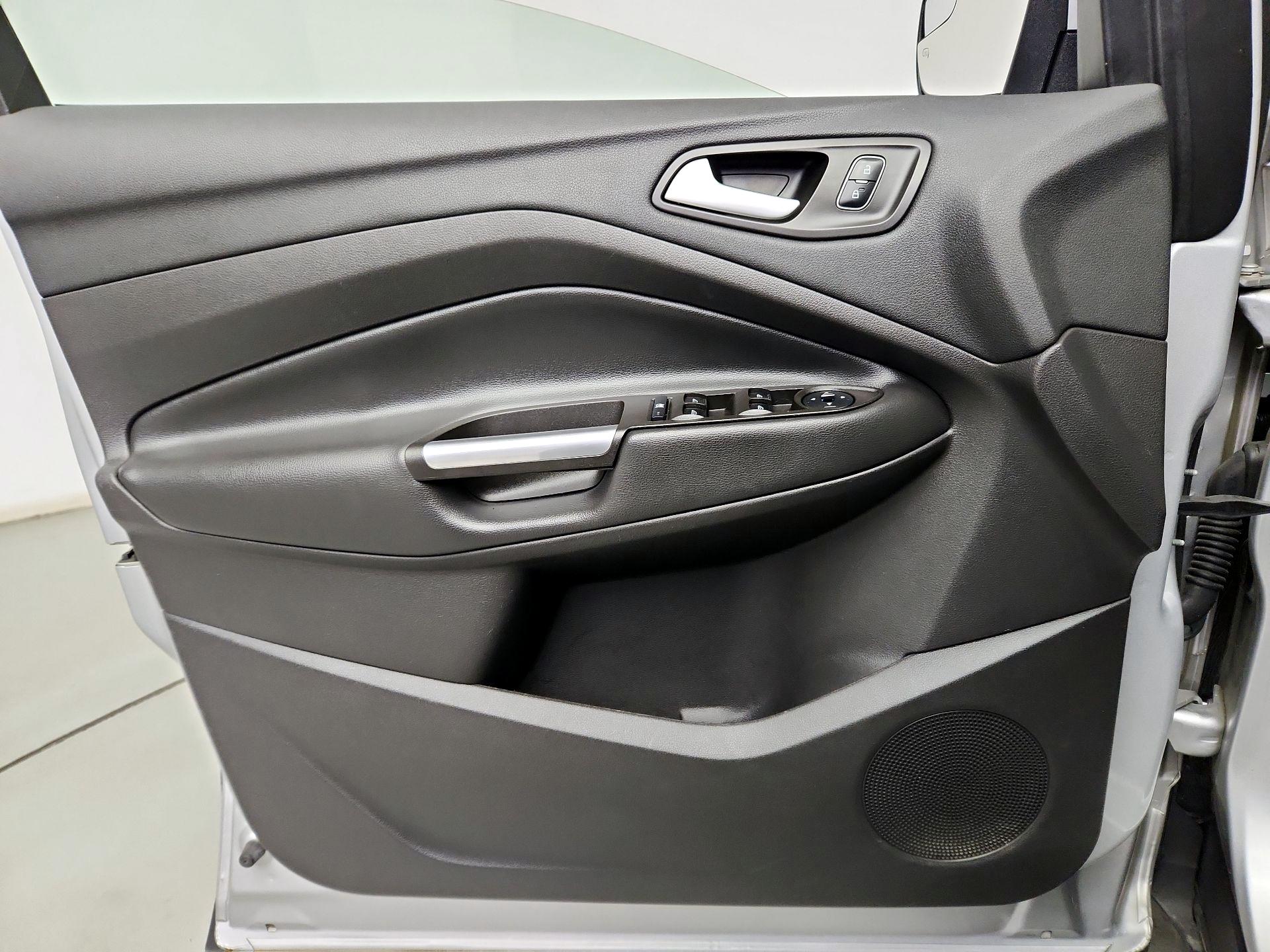 Thumbnail: 2017 Ford Escape - 12
