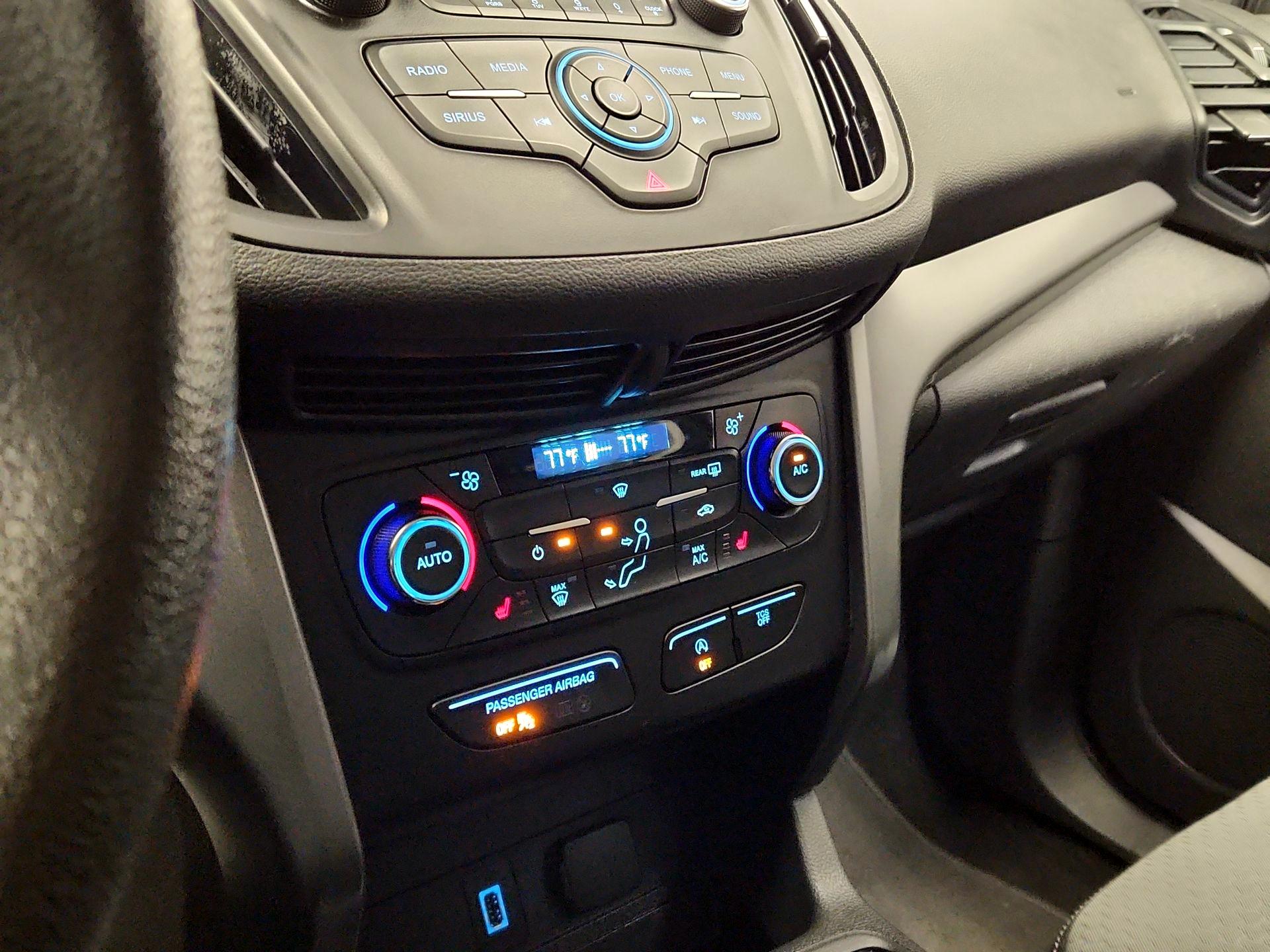 Thumbnail: 2017 Ford Escape - 16
