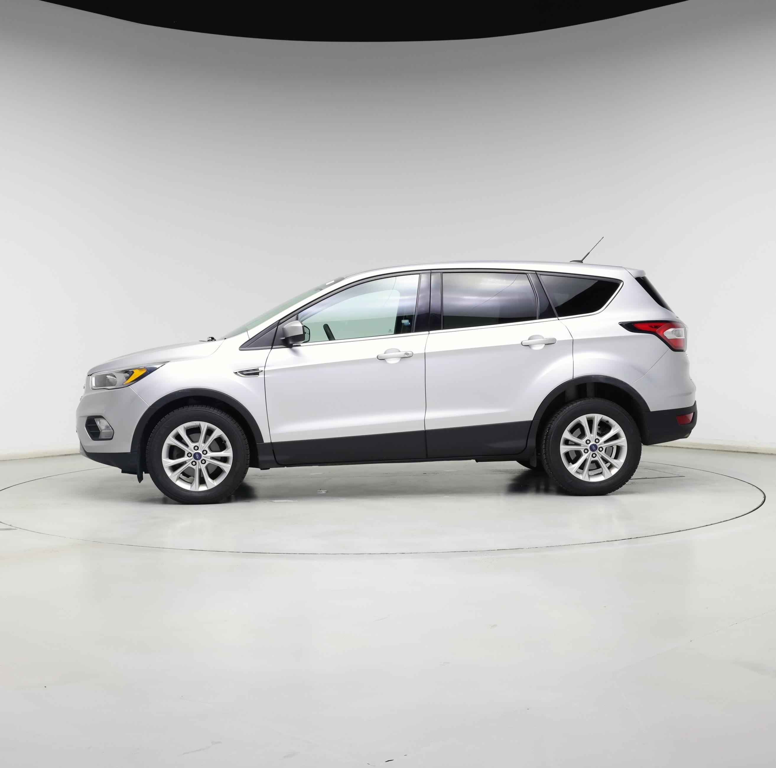 Thumbnail: 2017 Ford Escape - 3