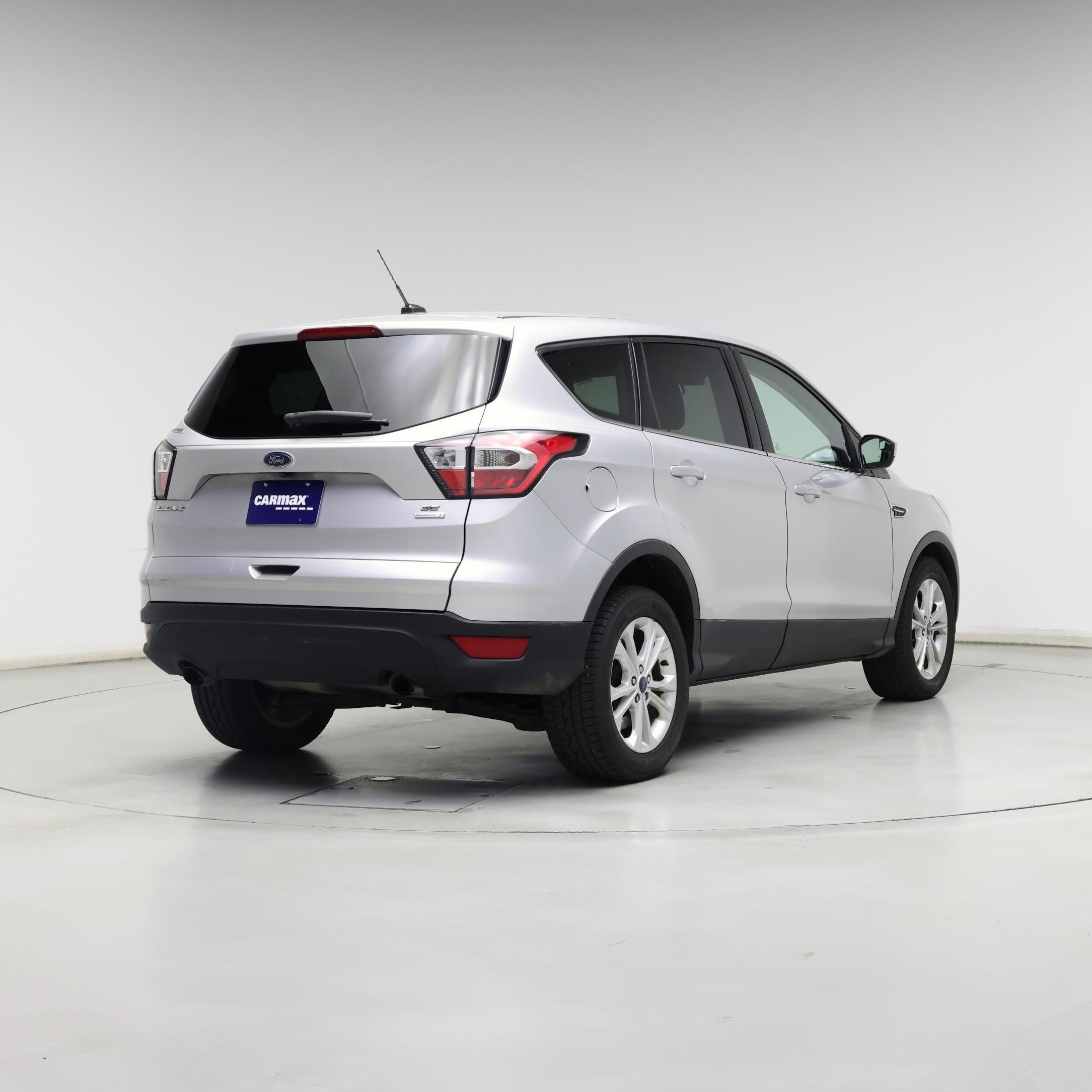 Thumbnail: 2017 Ford Escape - 8