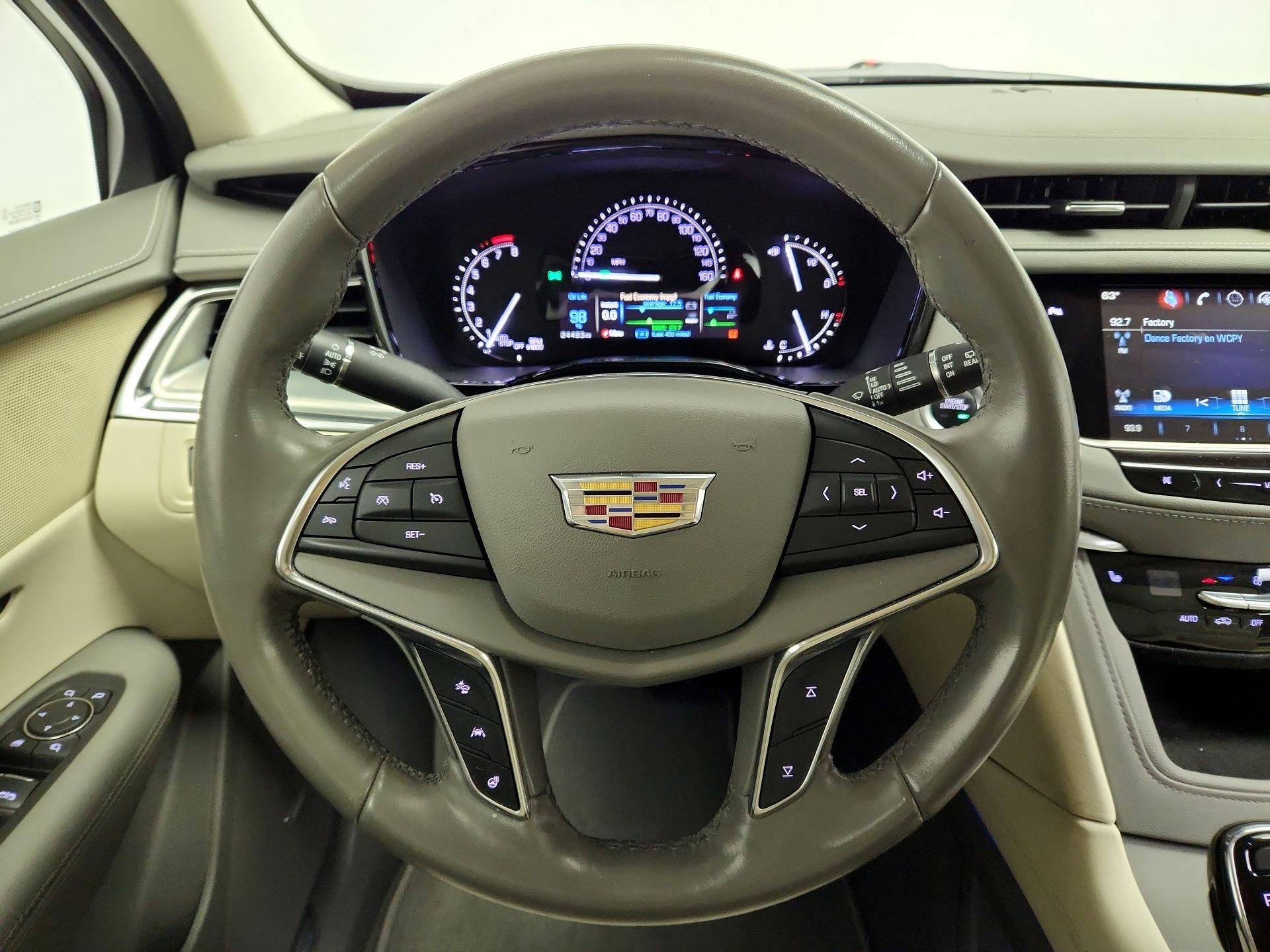 Thumbnail: 2019 Cadillac XT5 - 10