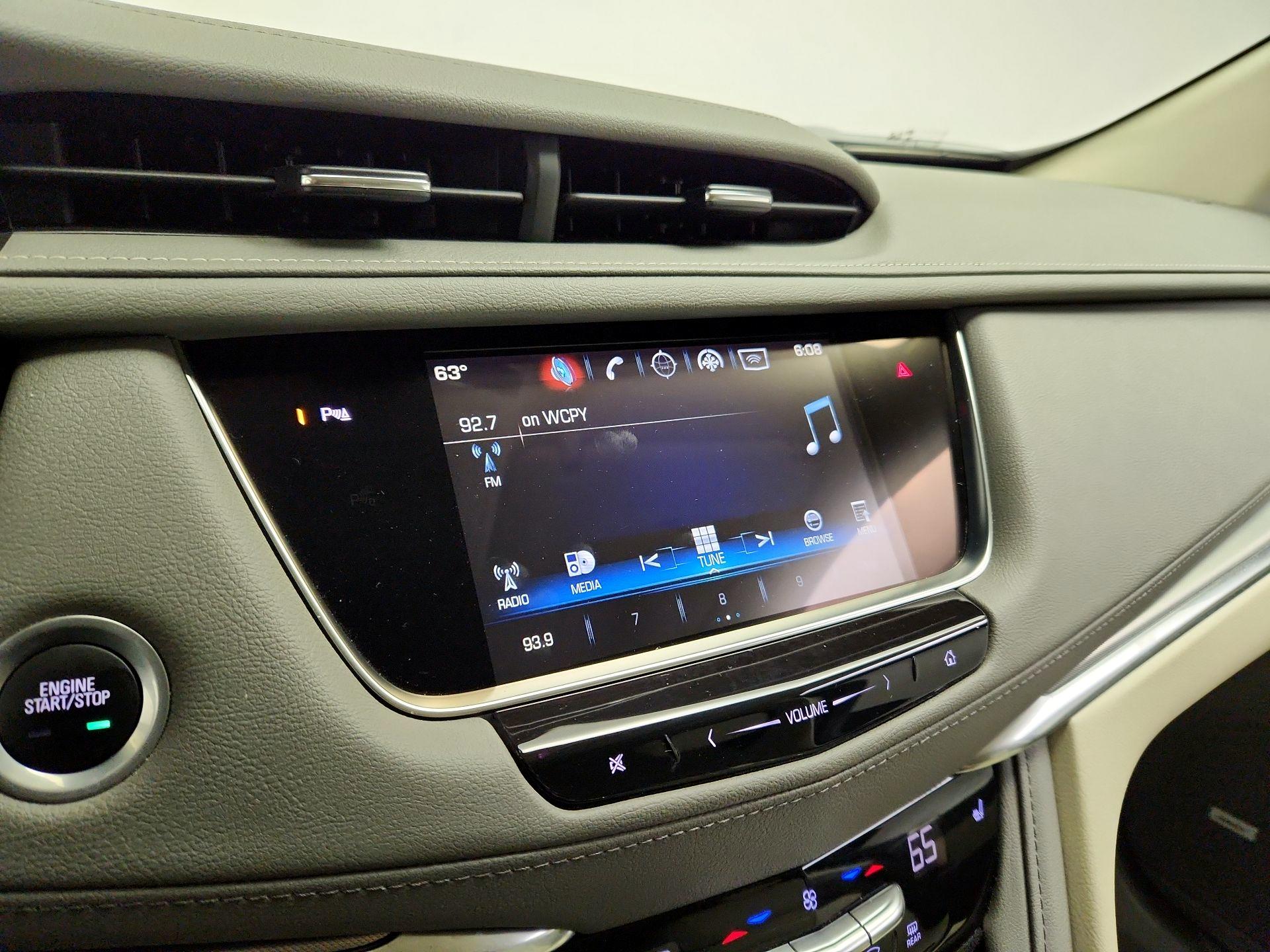 Thumbnail: 2019 Cadillac XT5 - 16