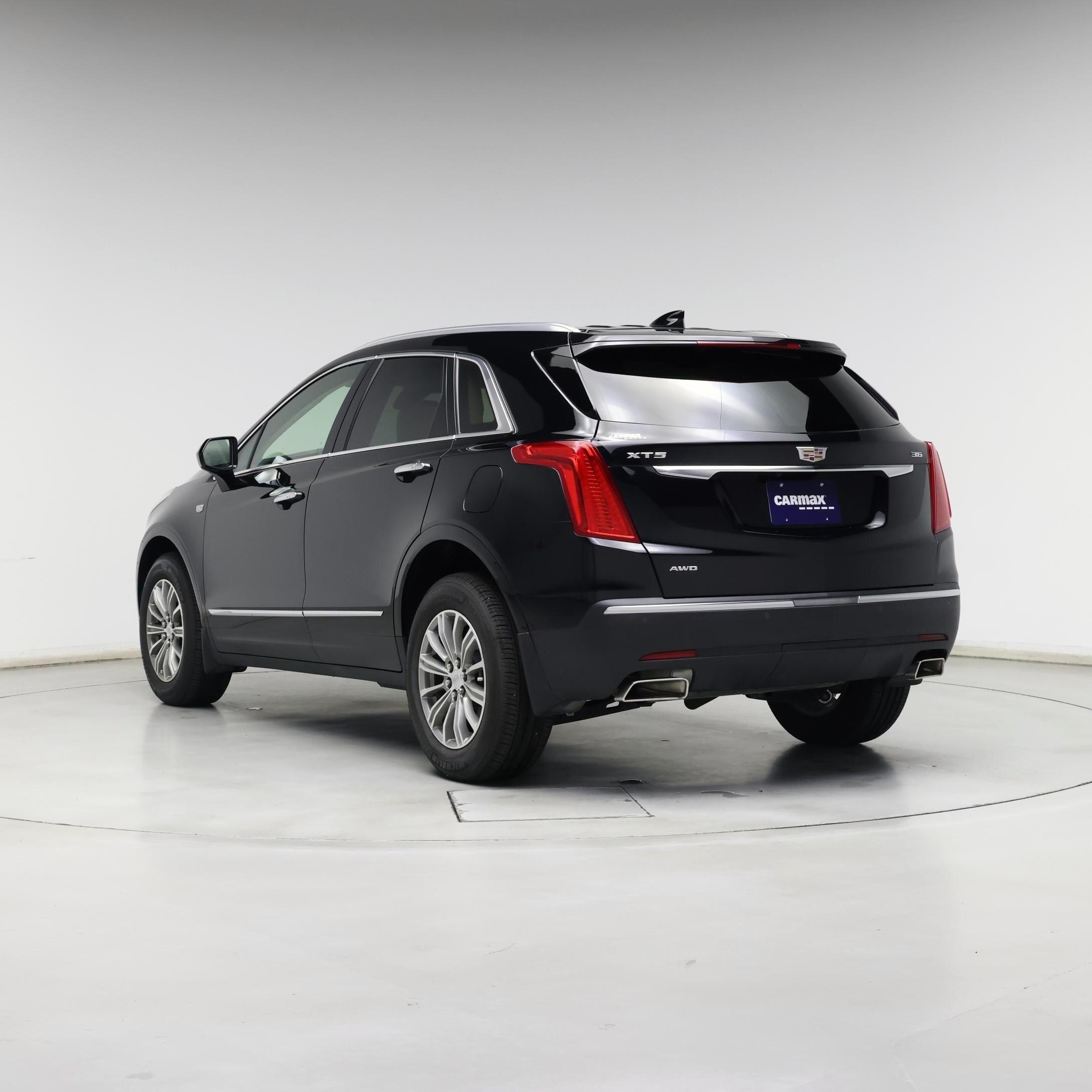 Thumbnail: 2019 Cadillac XT5 - 2