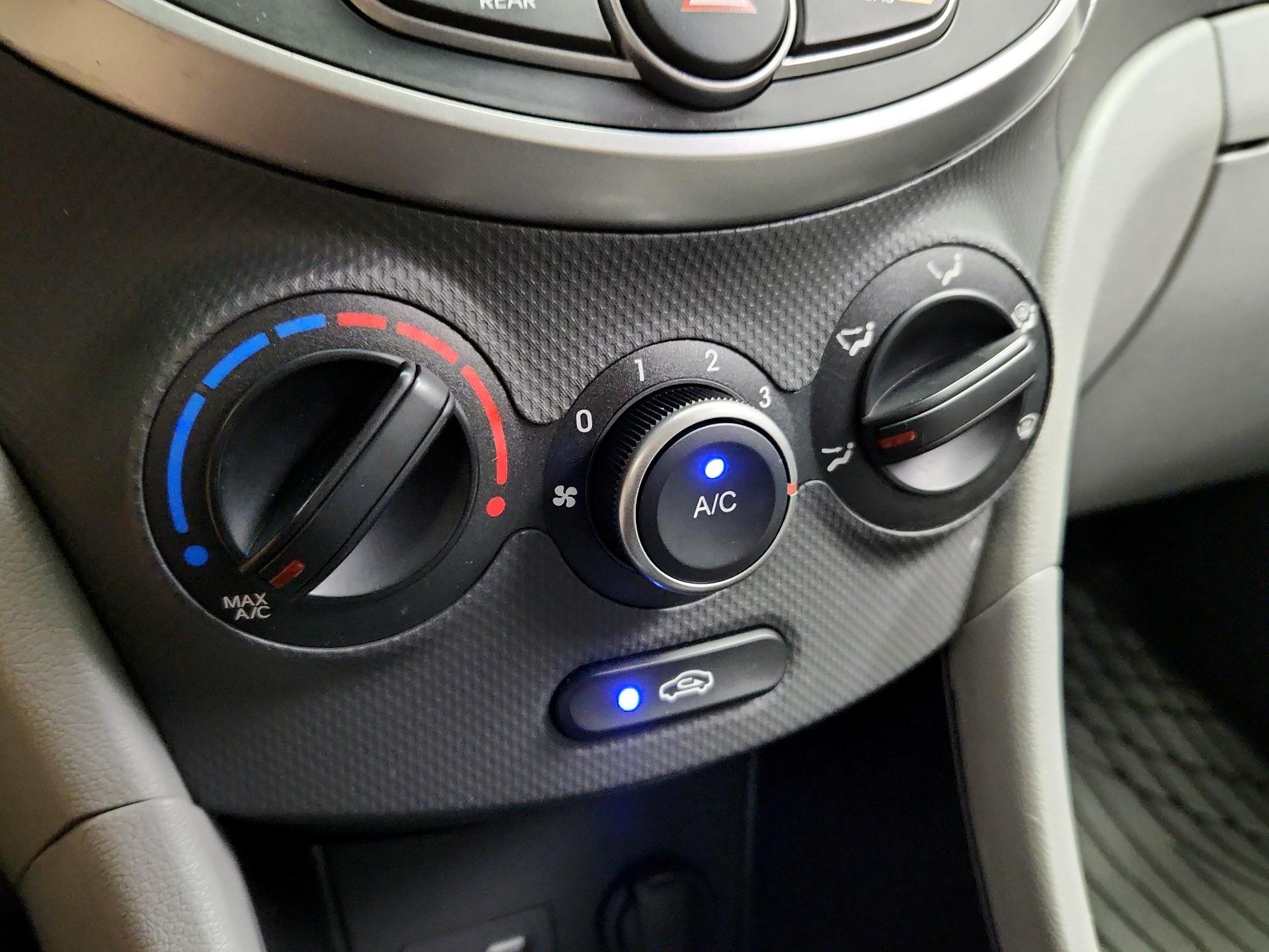 Thumbnail: 2016 Hyundai Accent - 15