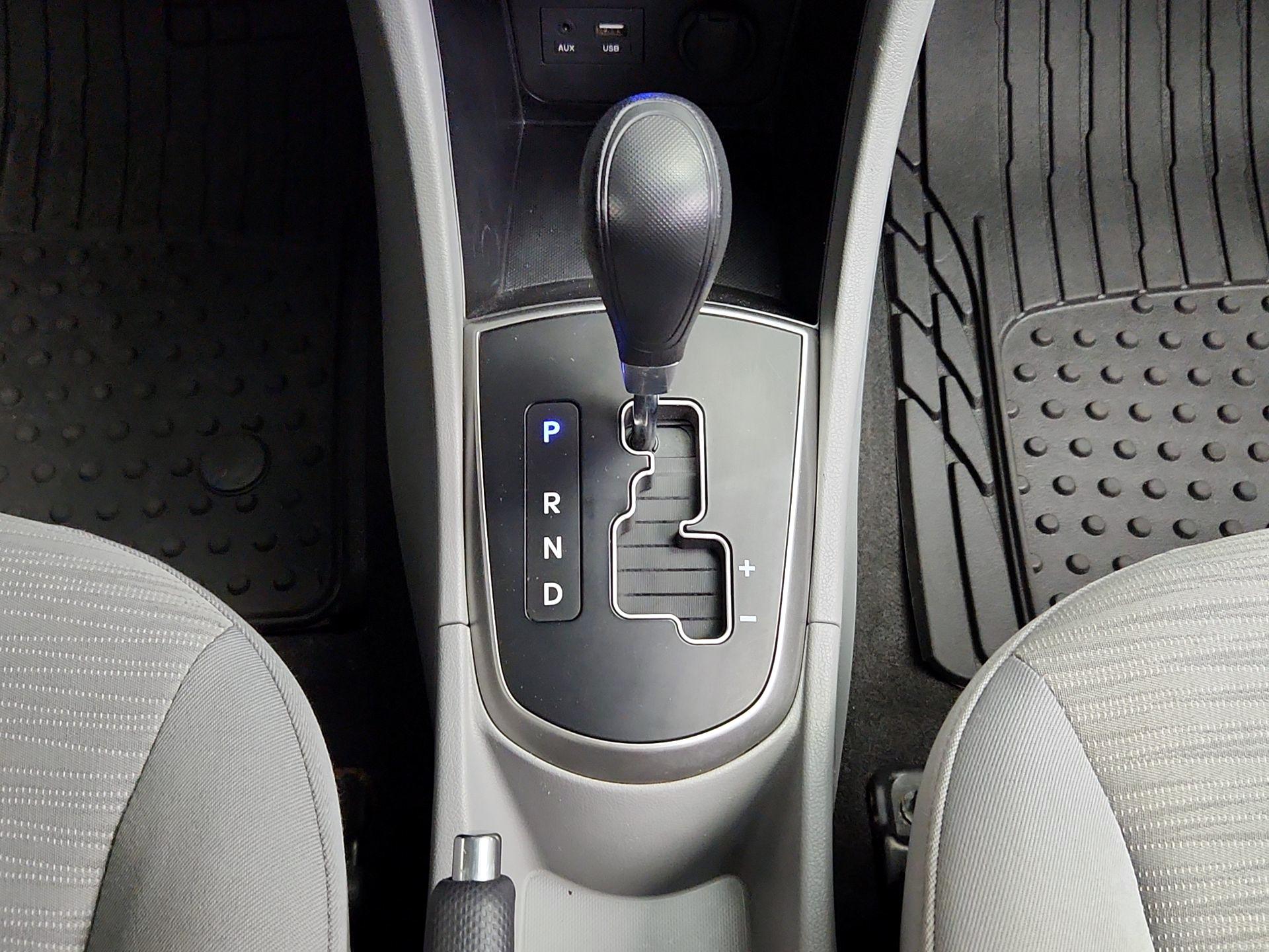 Thumbnail: 2016 Hyundai Accent - 16