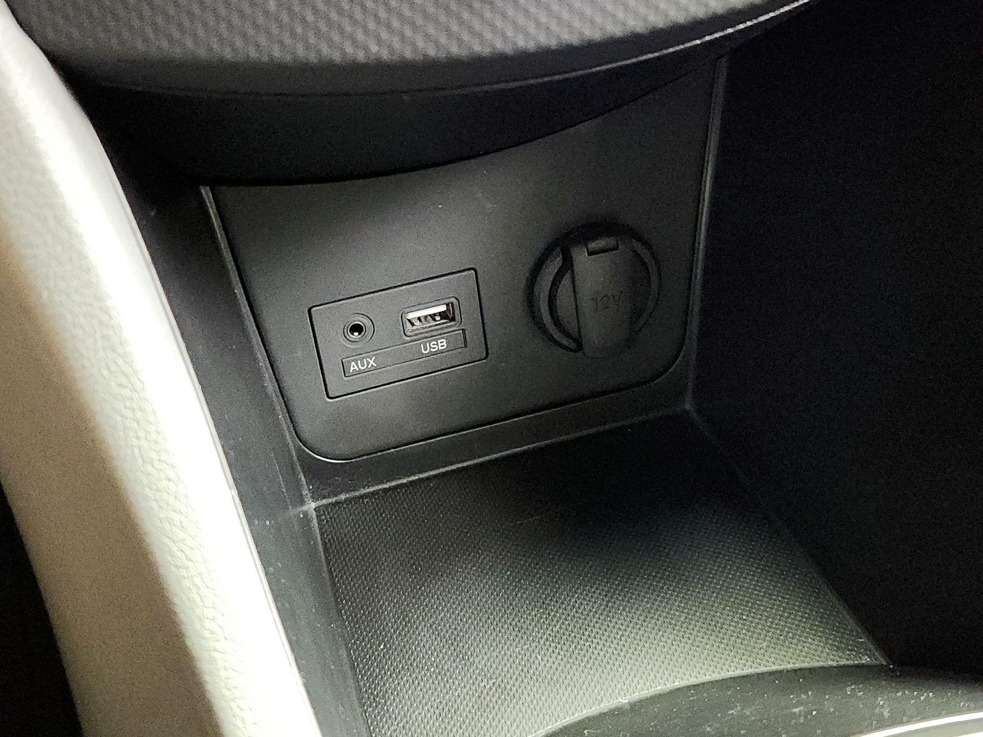 Thumbnail: 2016 Hyundai Accent - 17