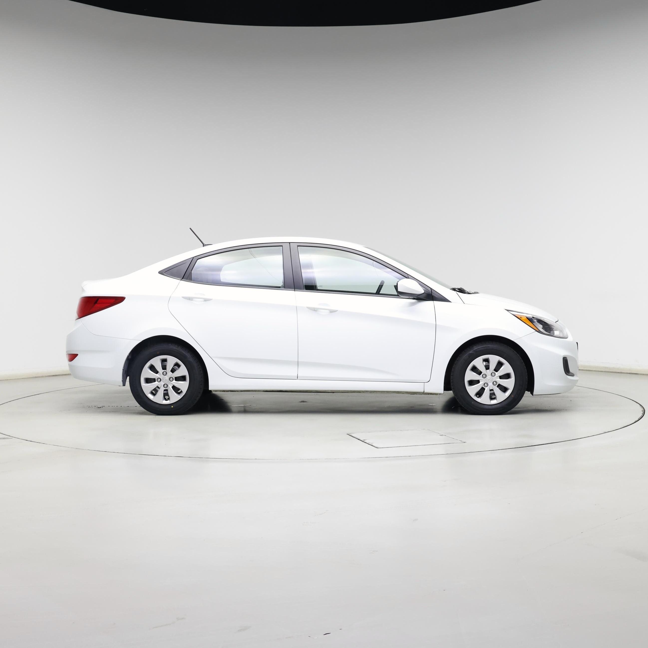 Thumbnail: 2016 Hyundai Accent - 7